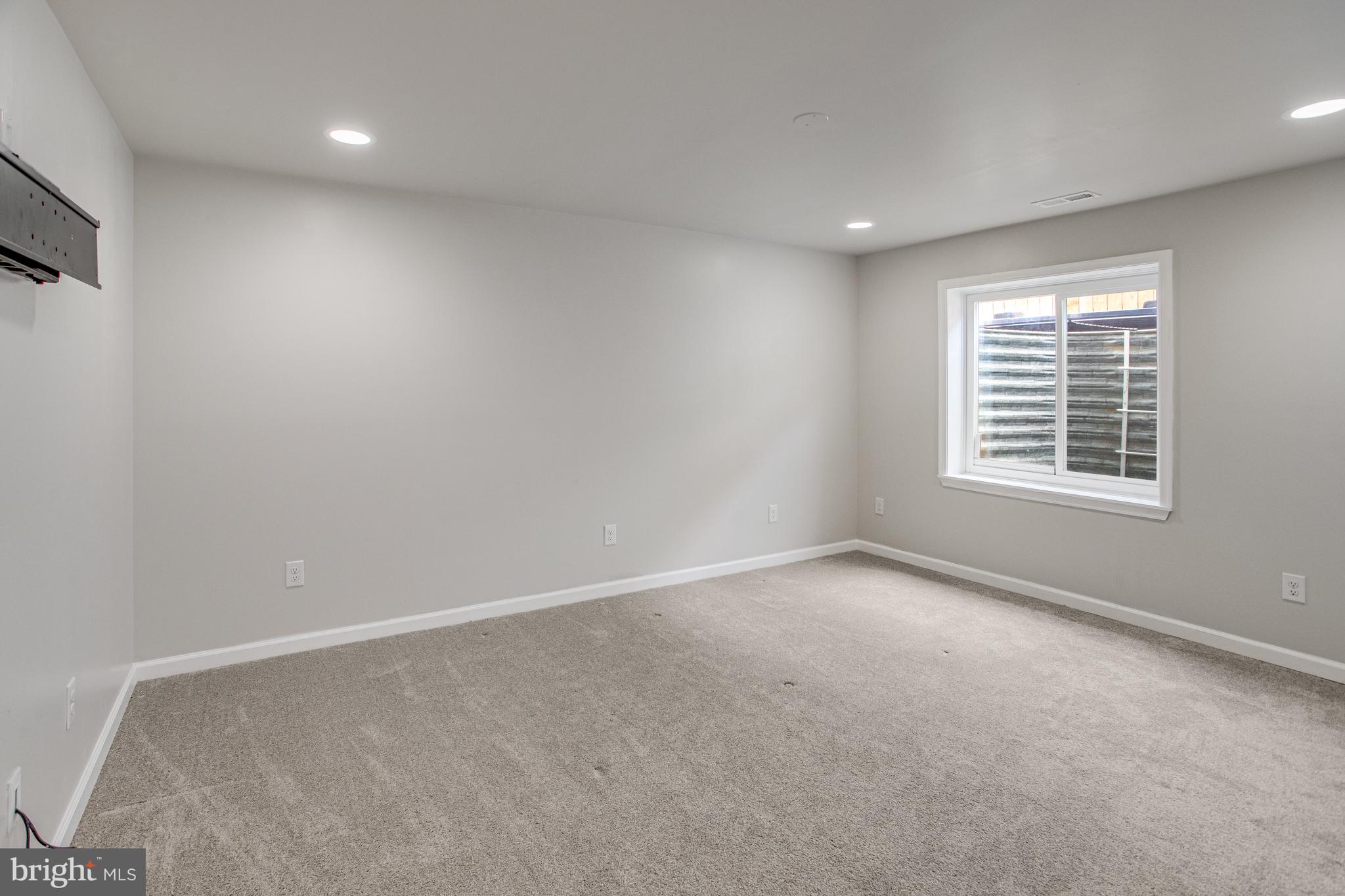 SUMMERFIELD - Residential Lease