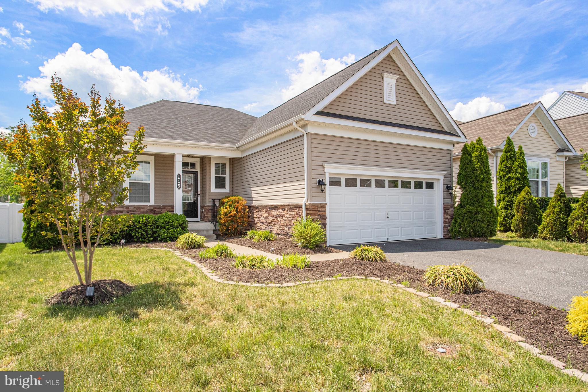 SUMMERFIELD - Residential Lease