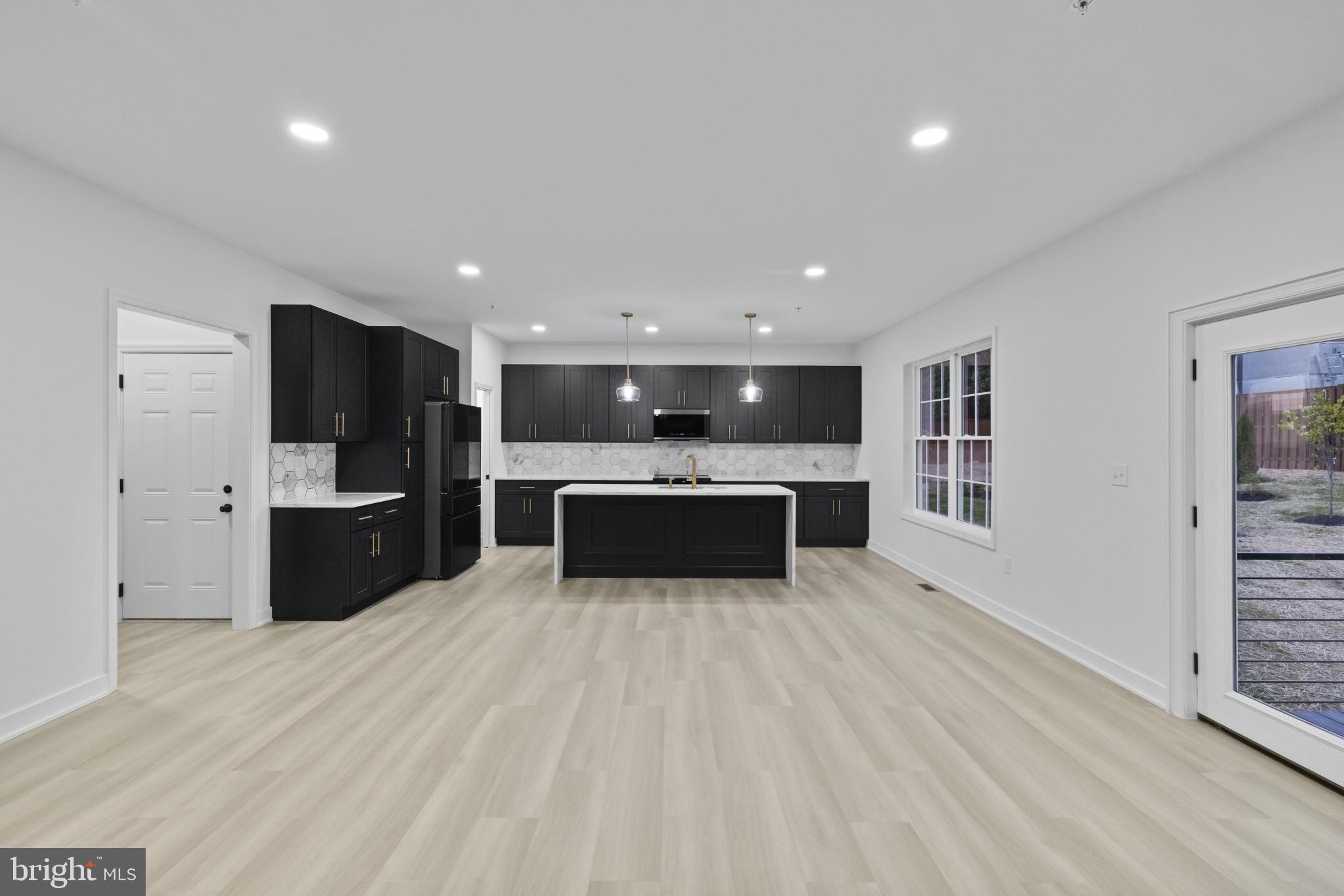 MARYLAND CITY - Residential