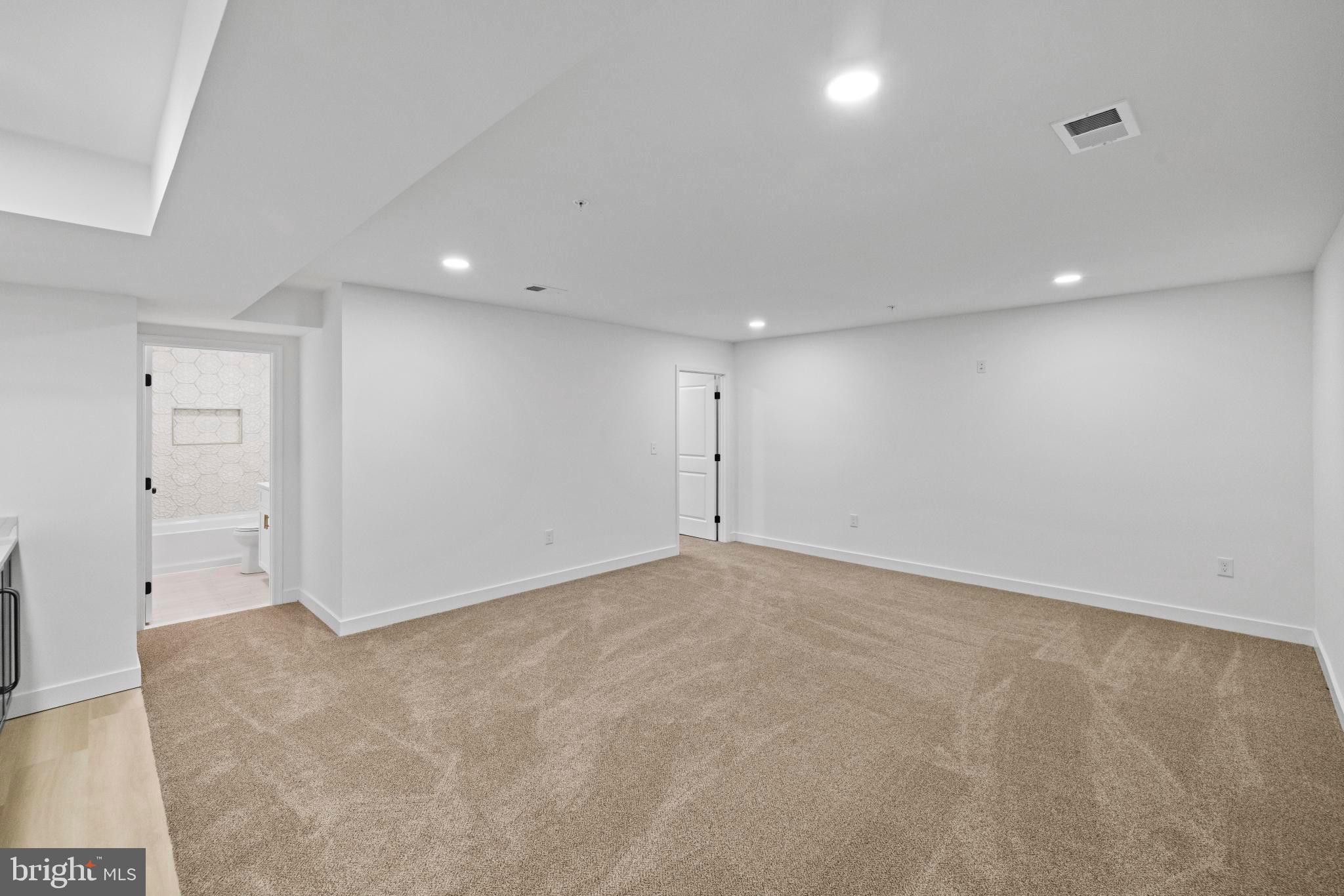 MARYLAND CITY - Residential