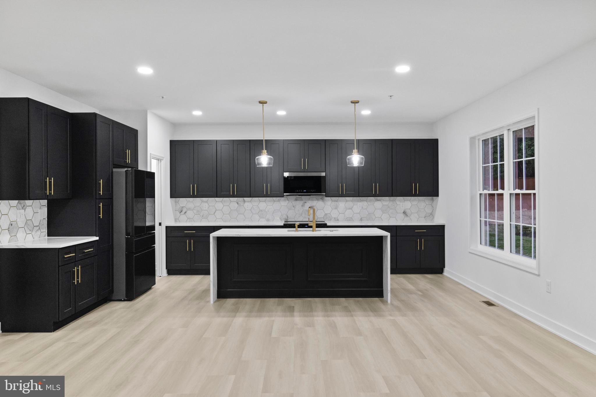 MARYLAND CITY - Residential