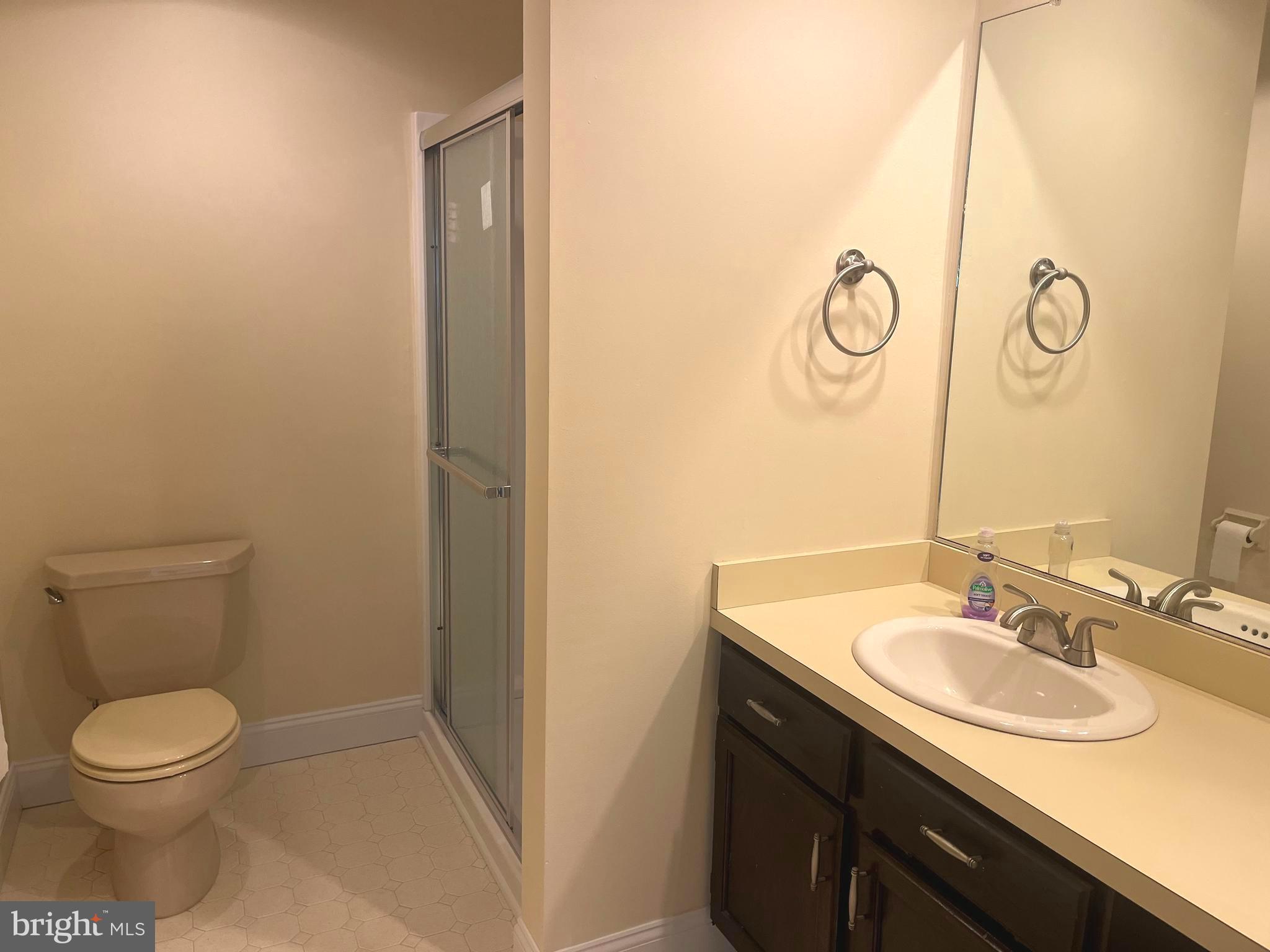 FLYING HILLS - Residential Lease