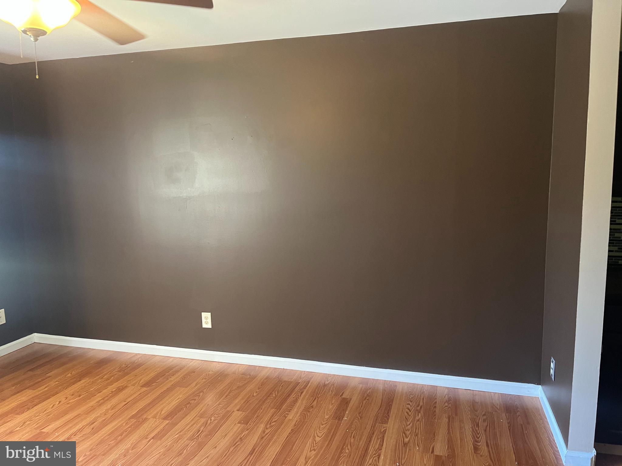 FLYING HILLS - Residential Lease