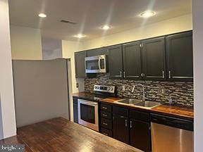 FLYING HILLS - Residential Lease