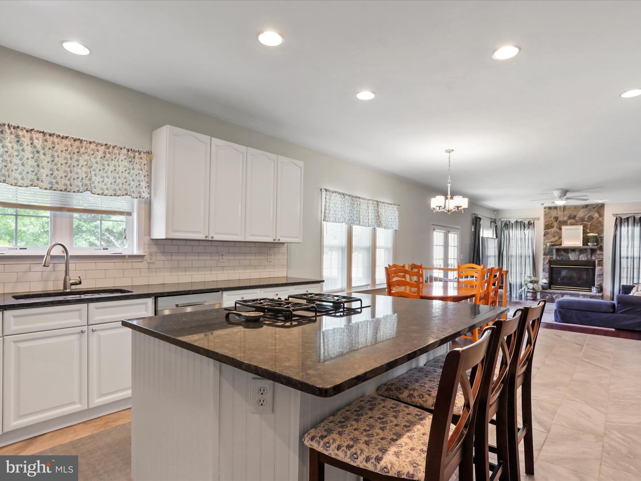 STONEBRIDGE - Residential