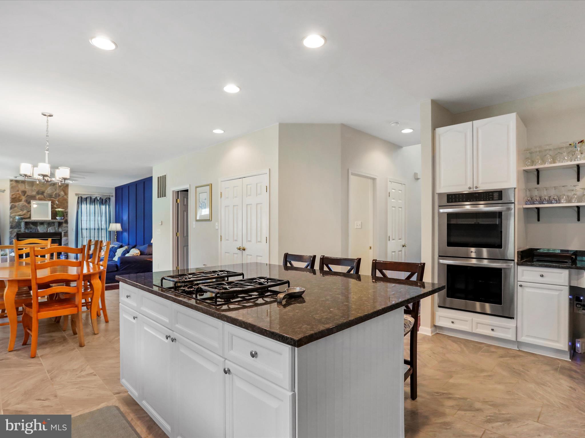 STONEBRIDGE - Residential