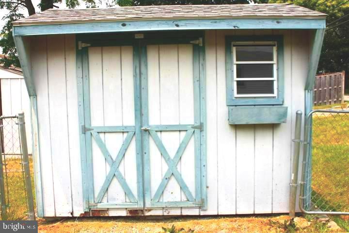 COLBY'S COURT - Residential