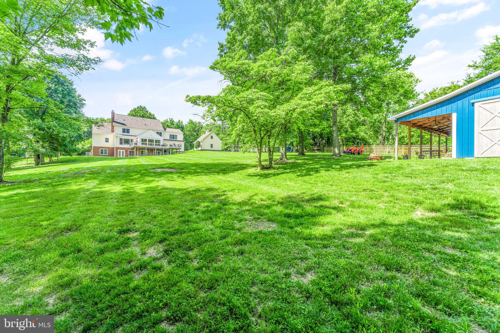 SOMMERS TIME FARM - Residential