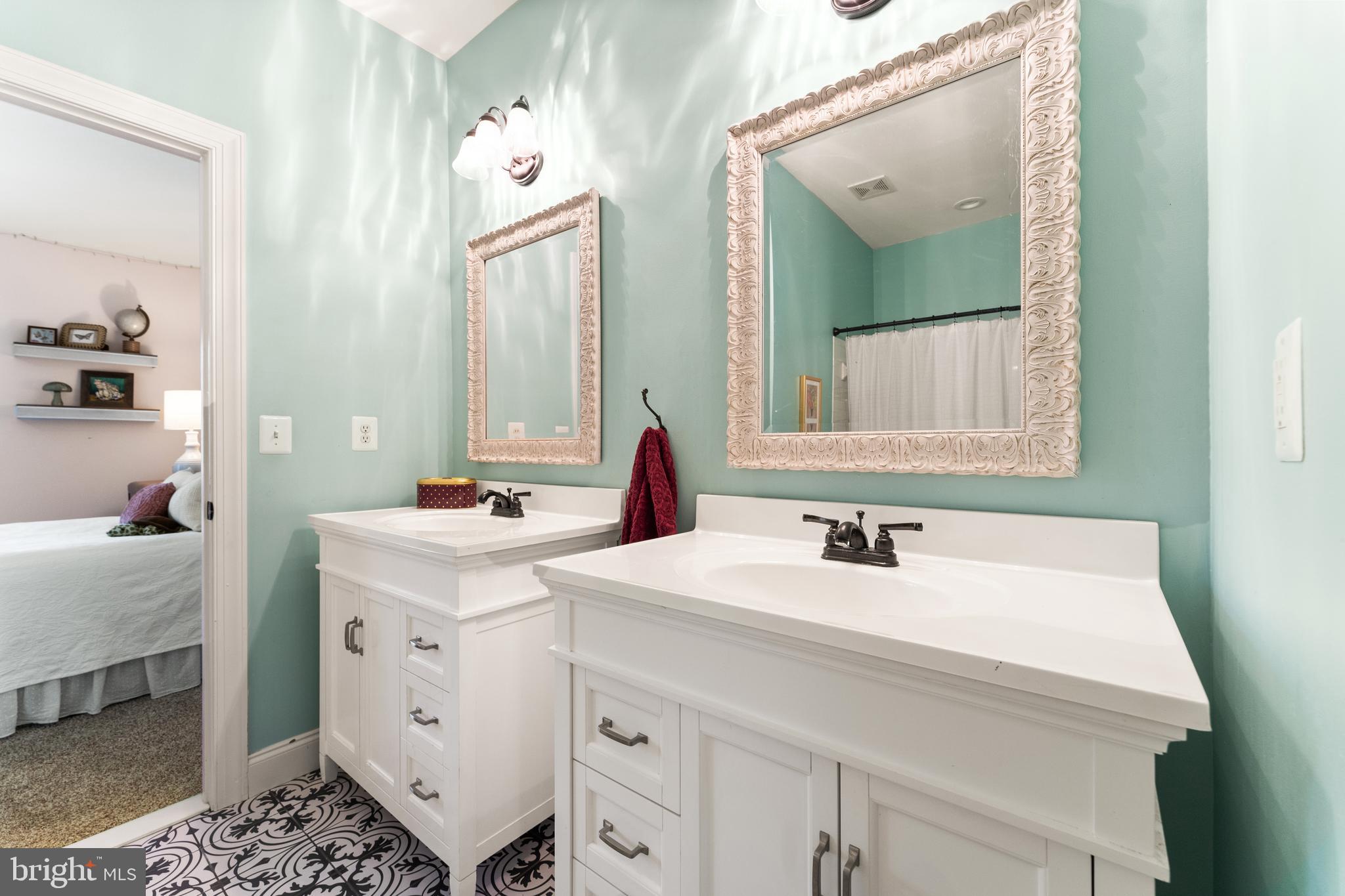 SOMMERS TIME FARM - Residential