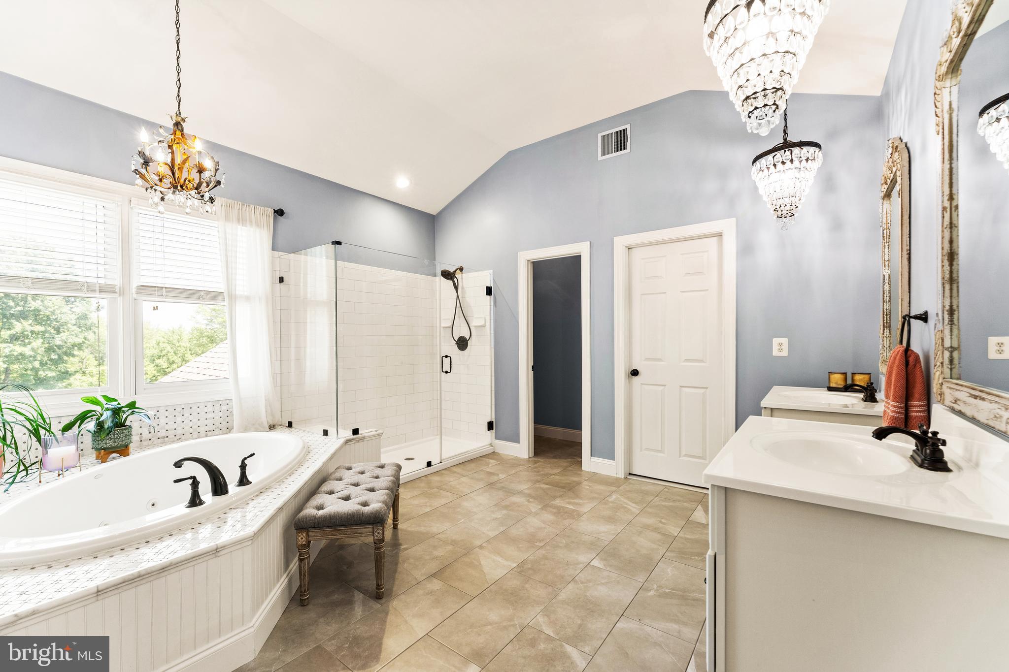 SOMMERS TIME FARM - Residential