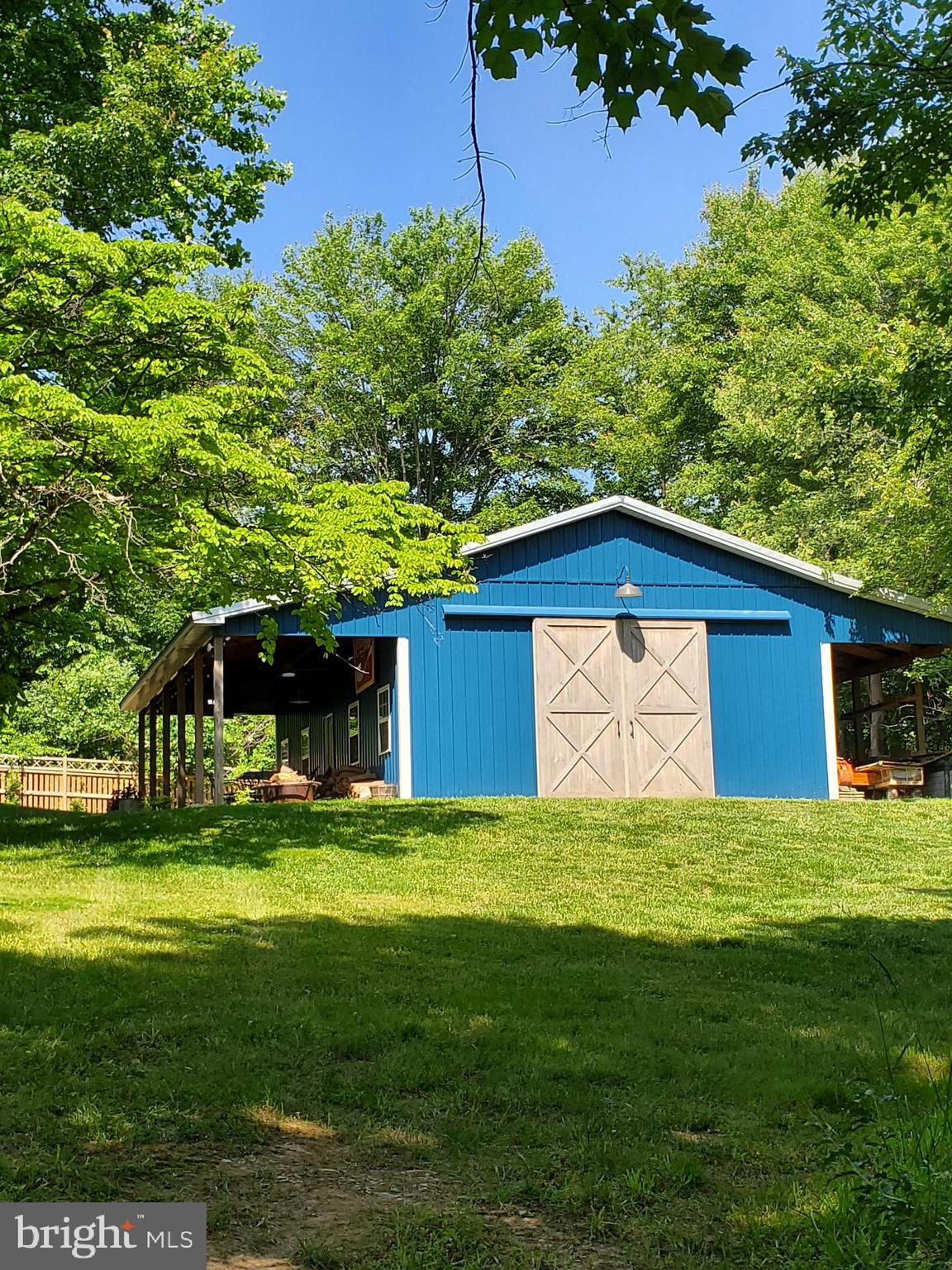 SOMMERS TIME FARM - Residential