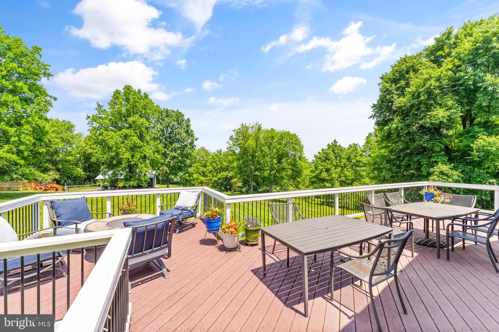 SOMMERS TIME FARM - Residential