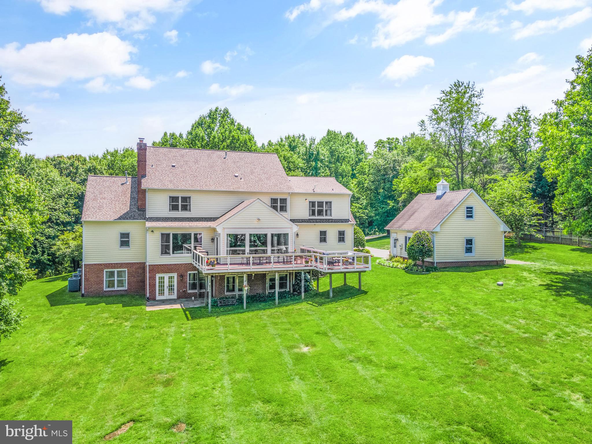 SOMMERS TIME FARM - Residential