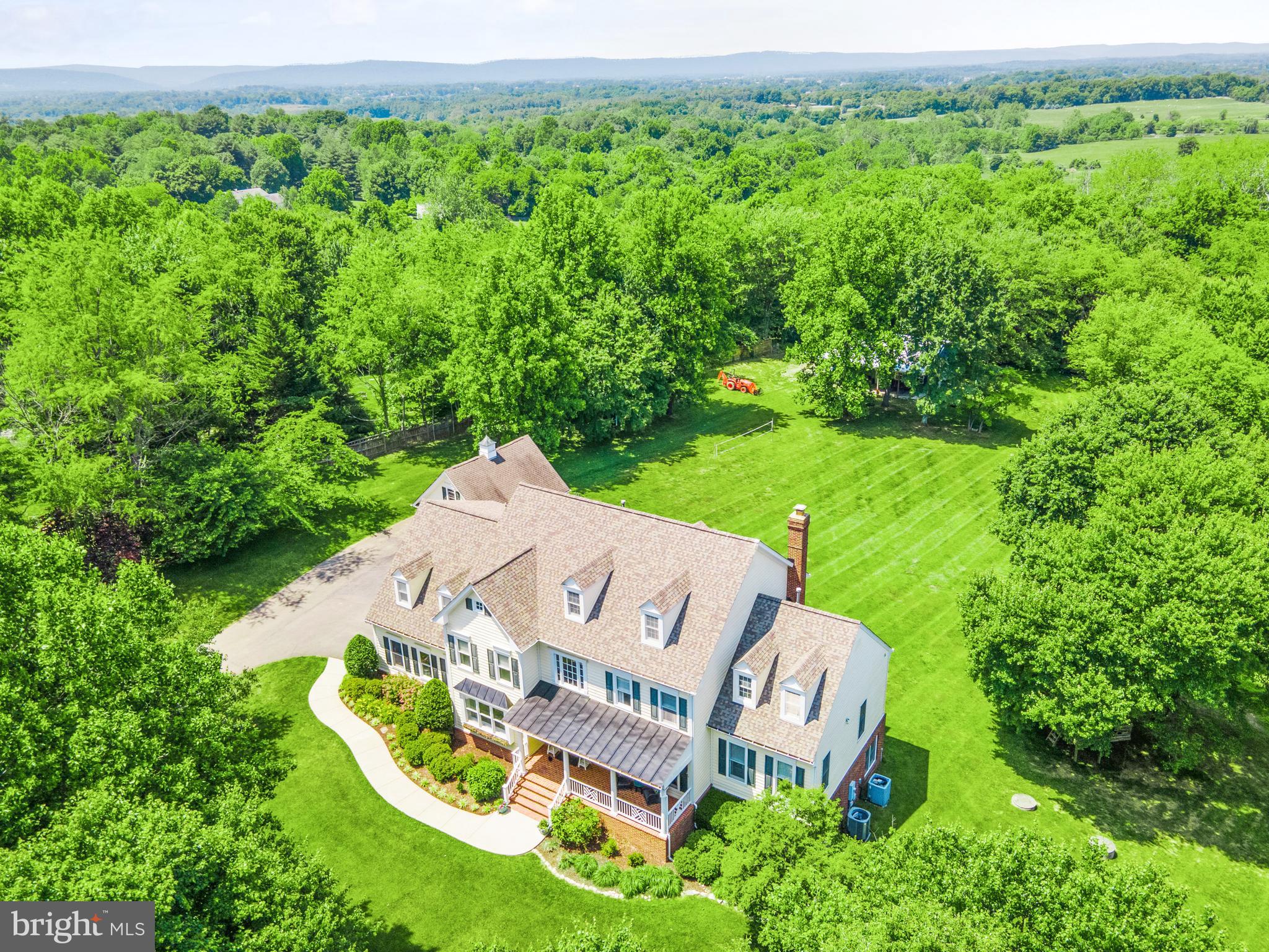 SOMMERS TIME FARM - Residential