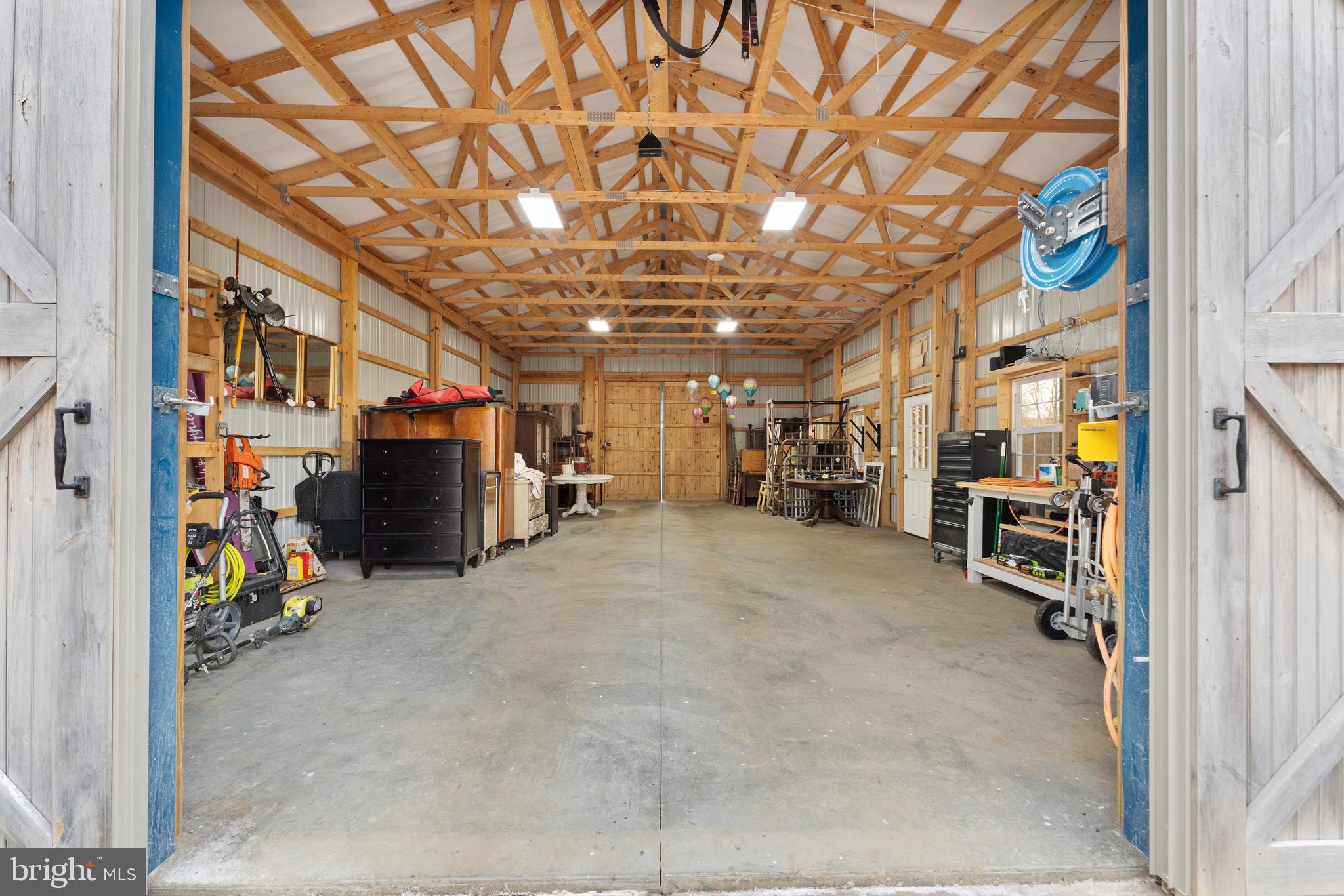 SOMMERS TIME FARM - Residential