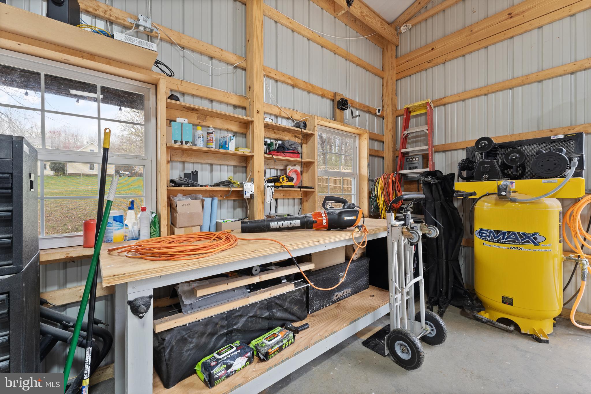 SOMMERS TIME FARM - Residential