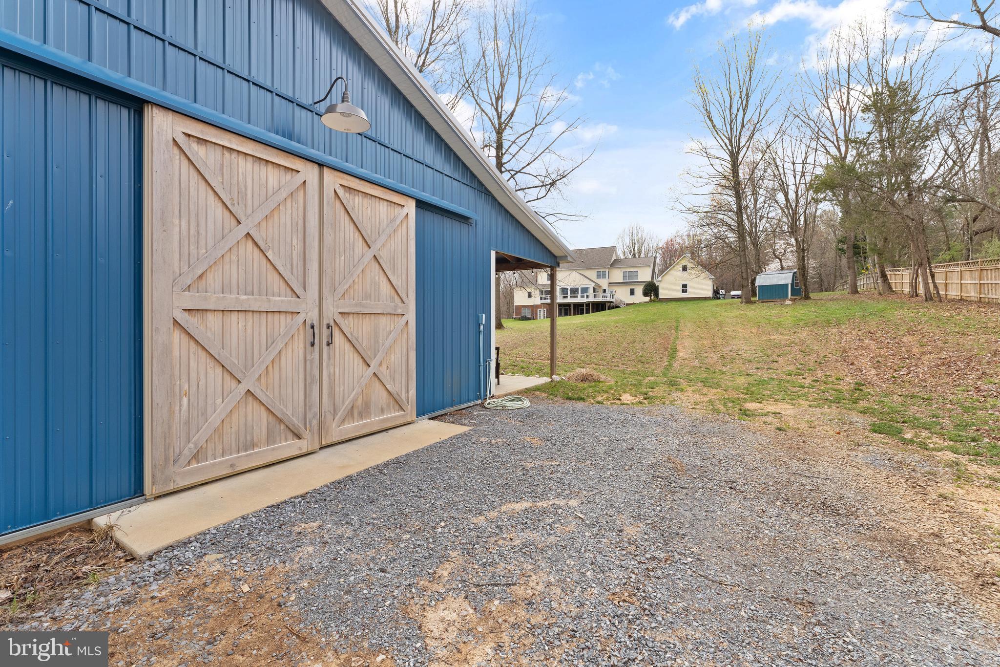 SOMMERS TIME FARM - Residential