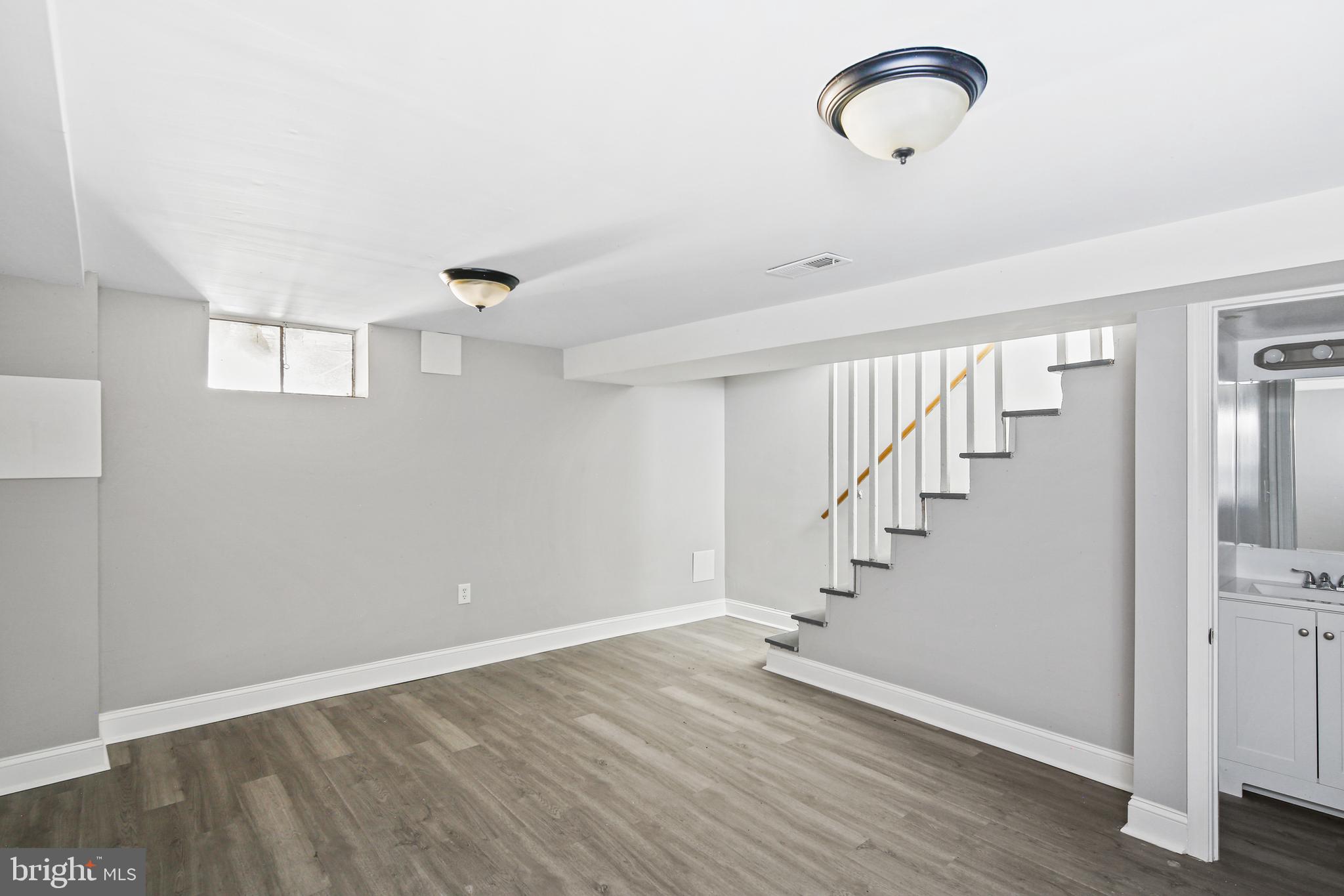 WILTSHIRE - Residential Lease