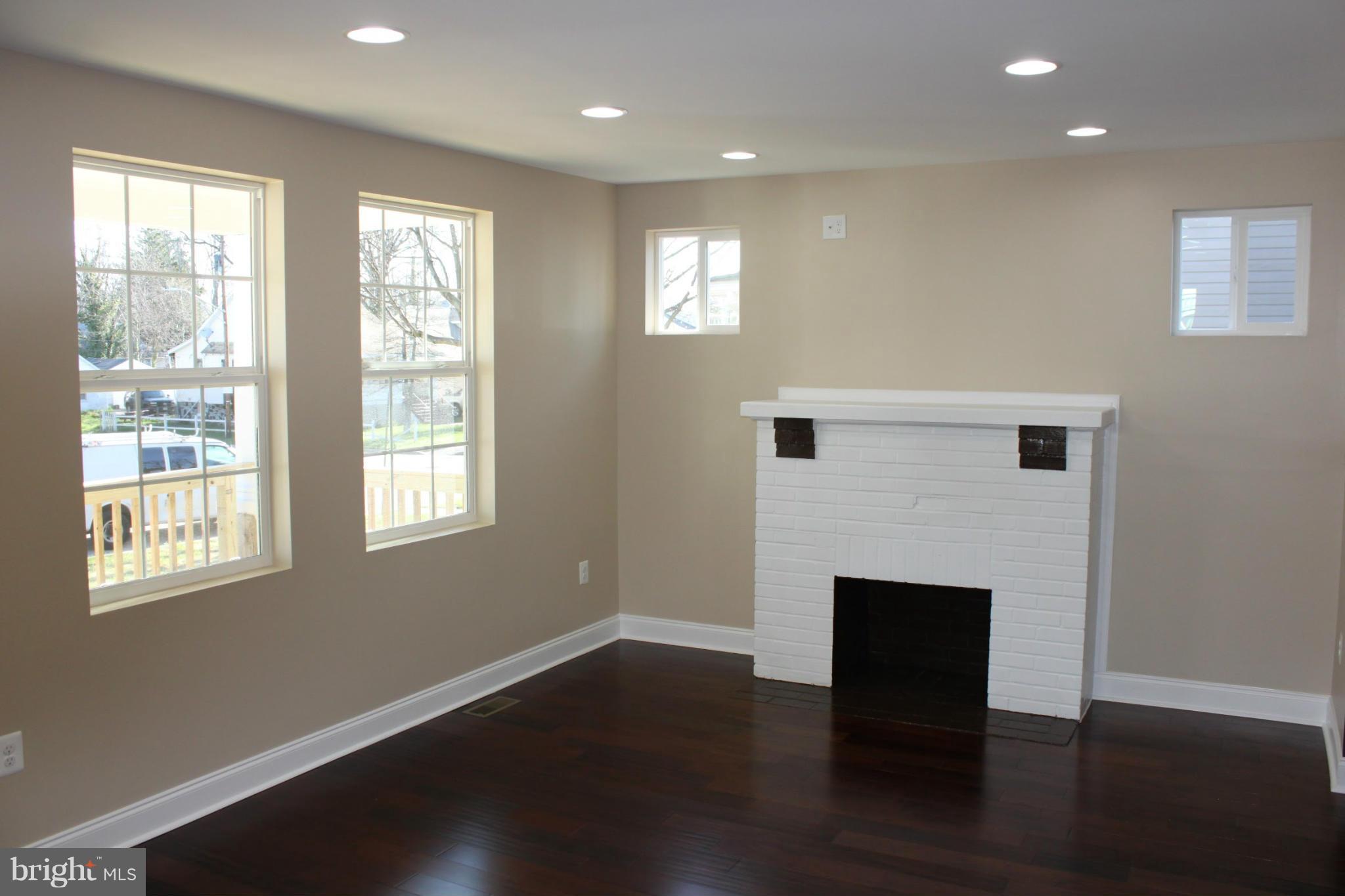 HOWARD PARK - Residential