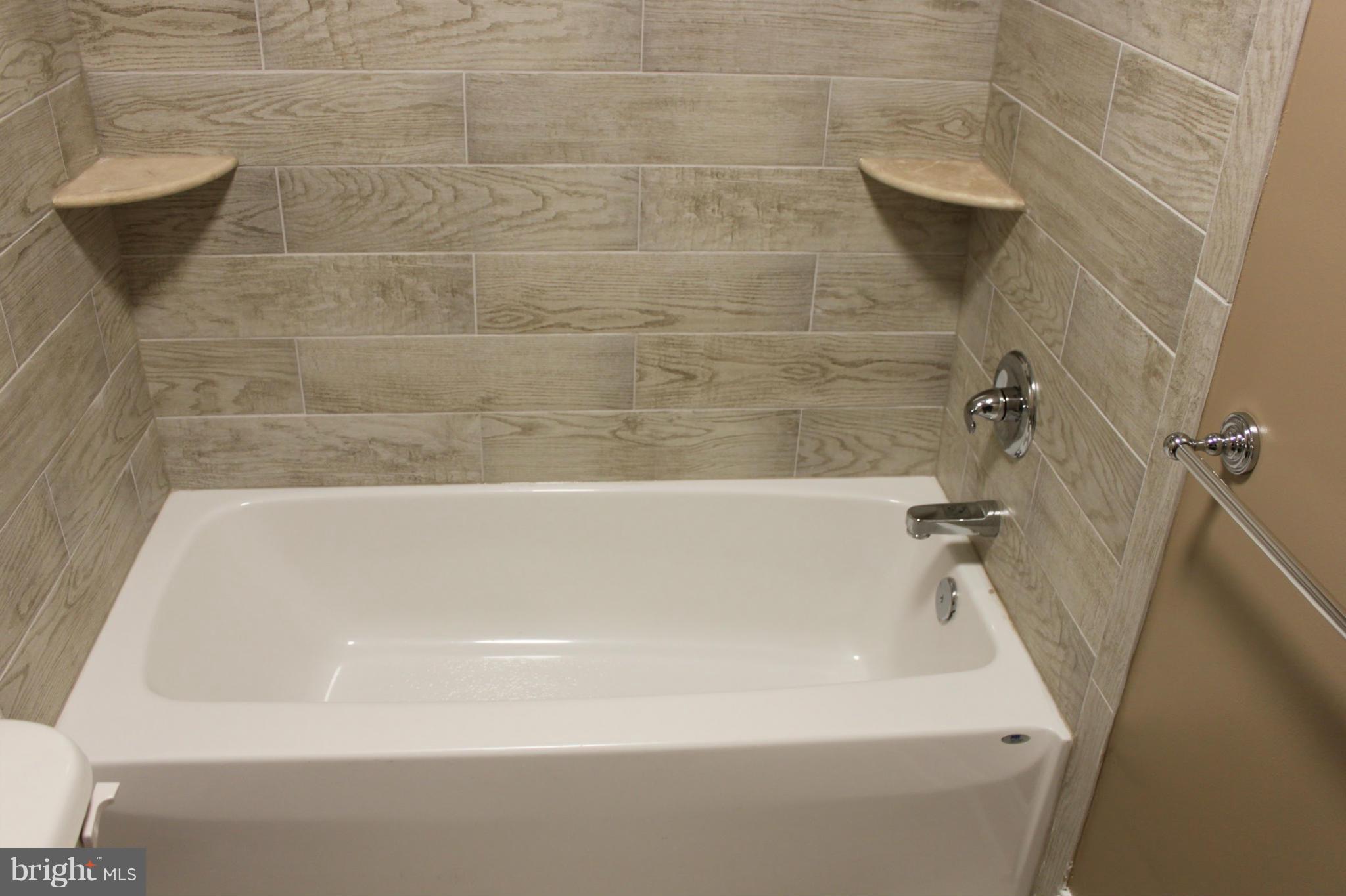 HOWARD PARK - Residential