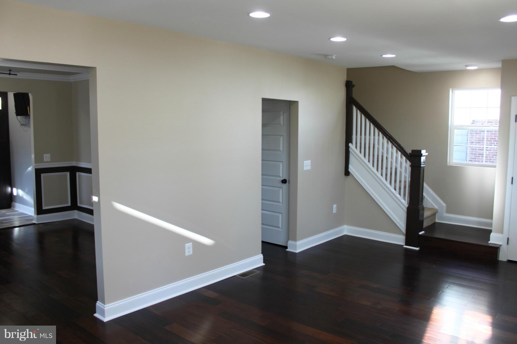 HOWARD PARK - Residential