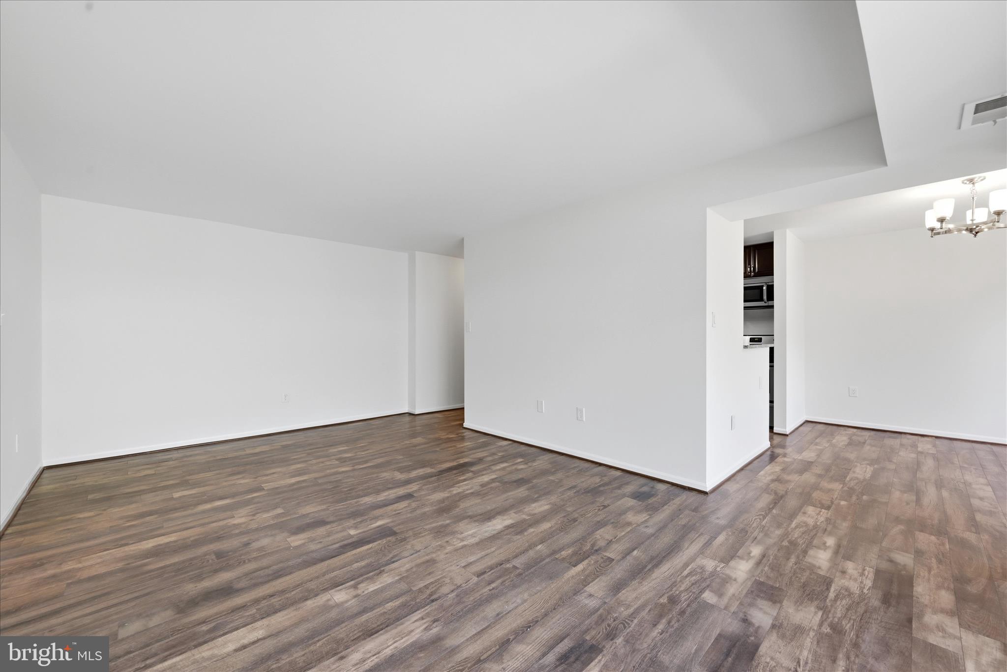 HAWTHORNE VILLAGE - Residential