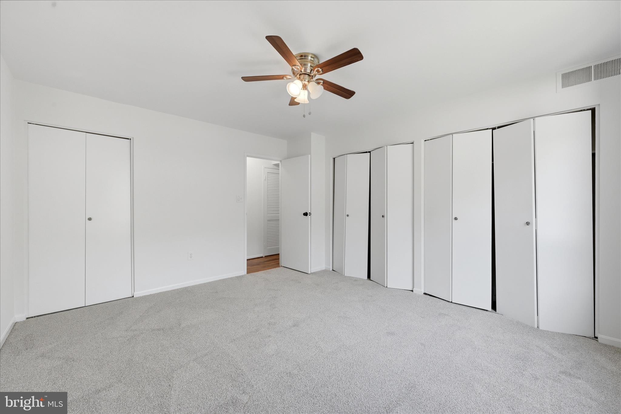 HAWTHORNE VILLAGE - Residential