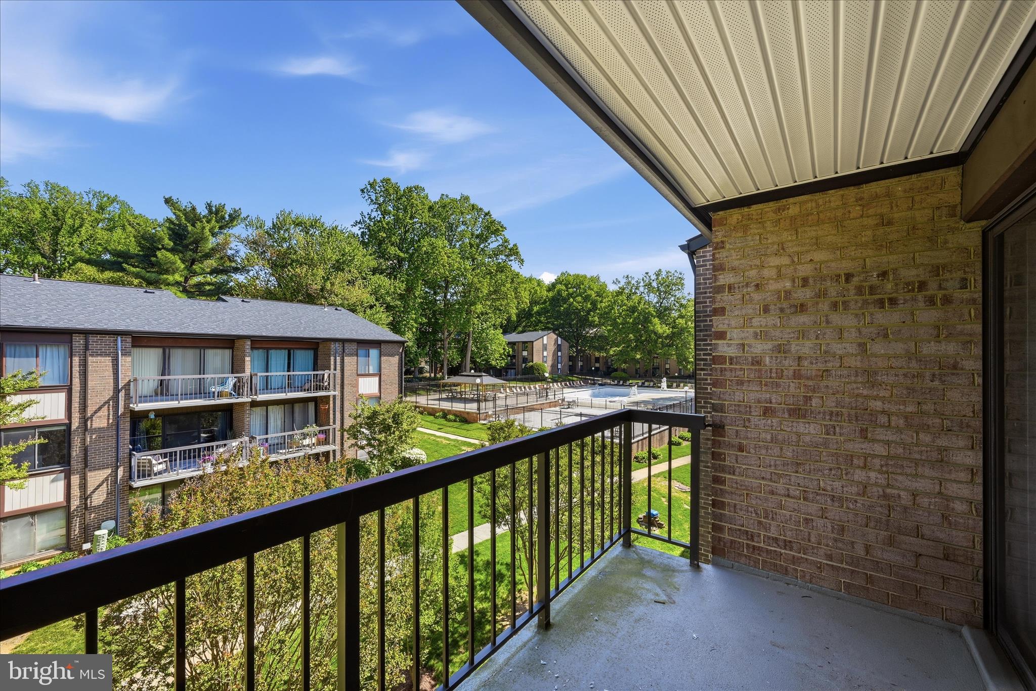 HAWTHORNE VILLAGE - Residential