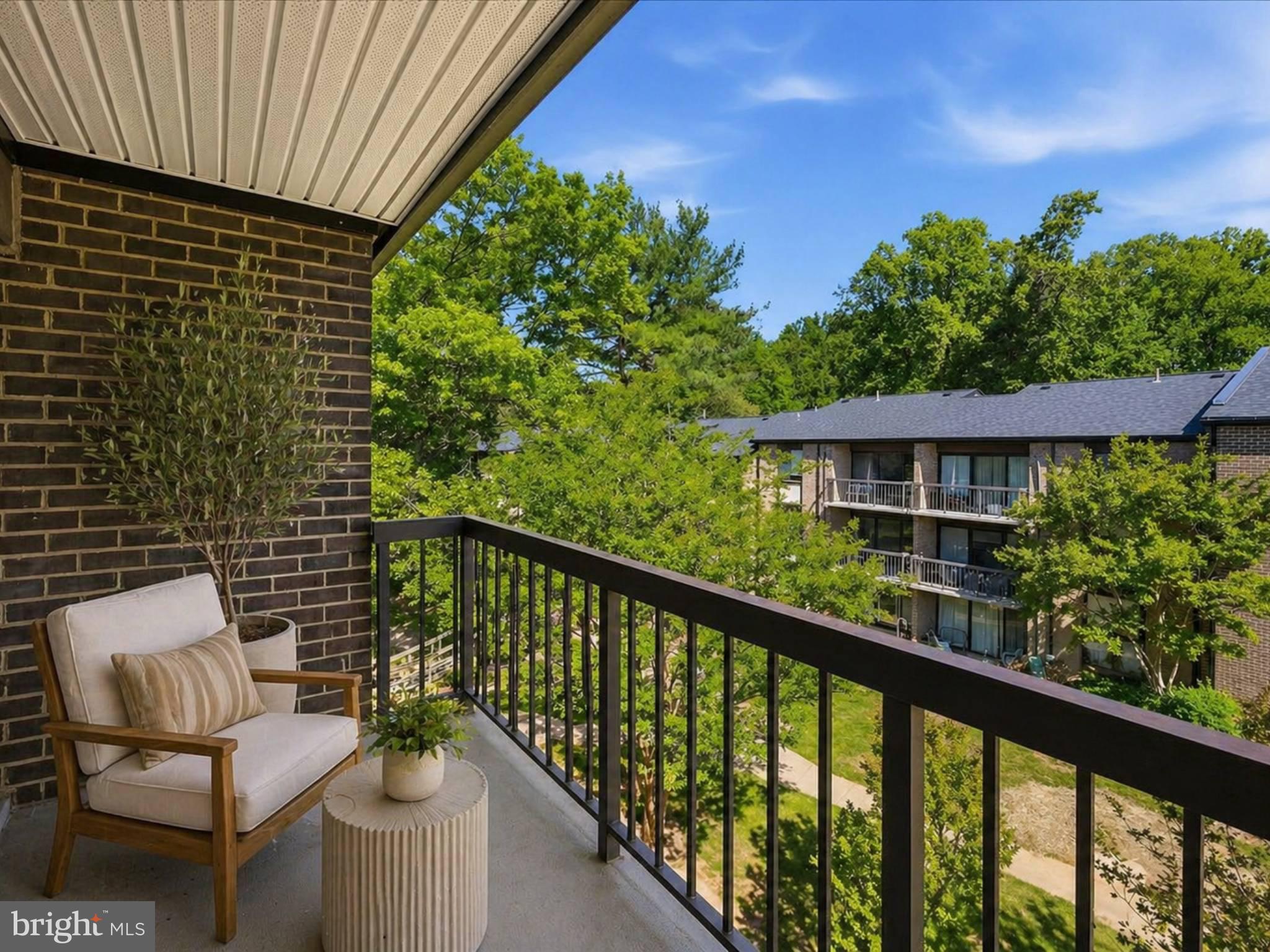 HAWTHORNE VILLAGE - Residential