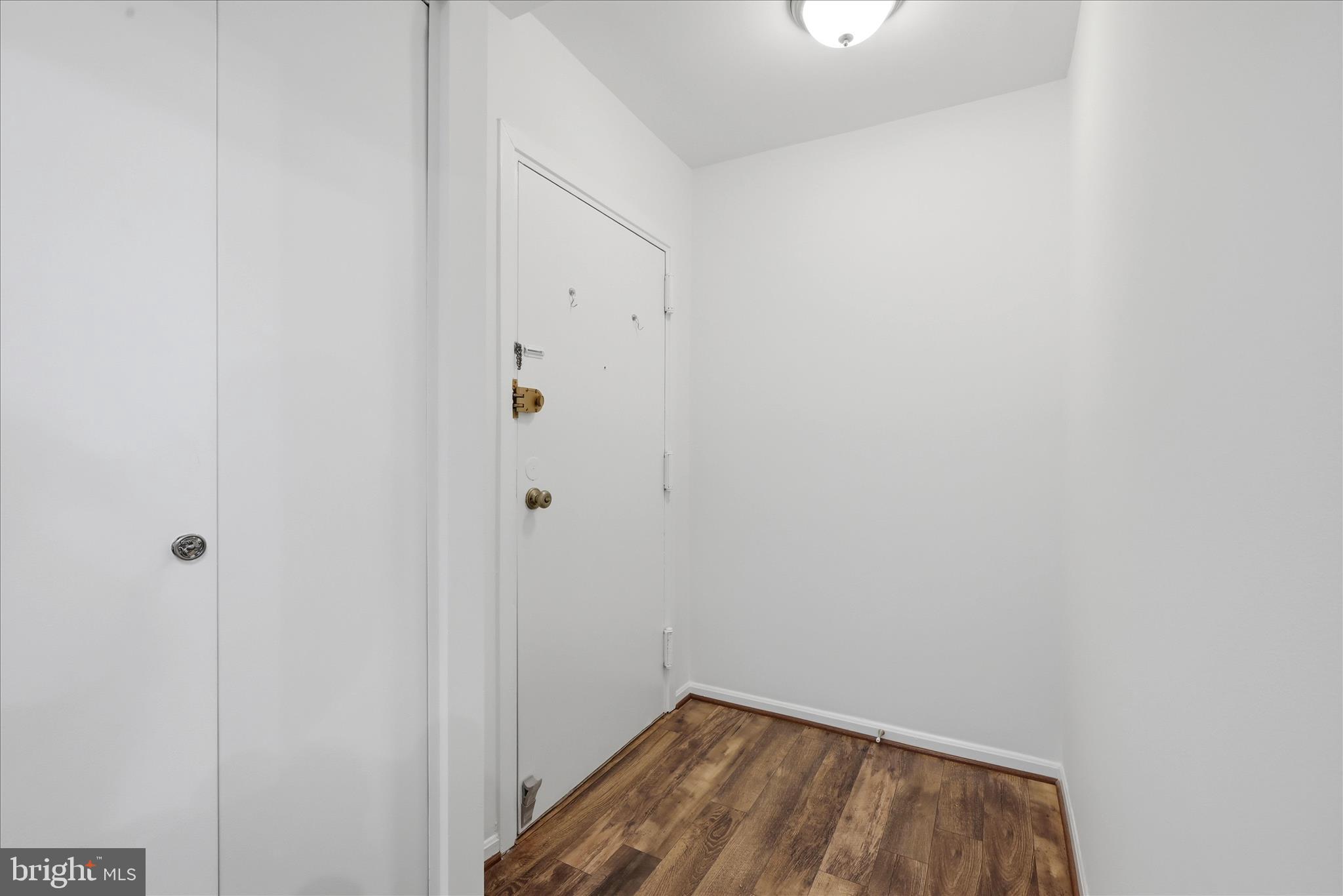 HAWTHORNE VILLAGE - Residential