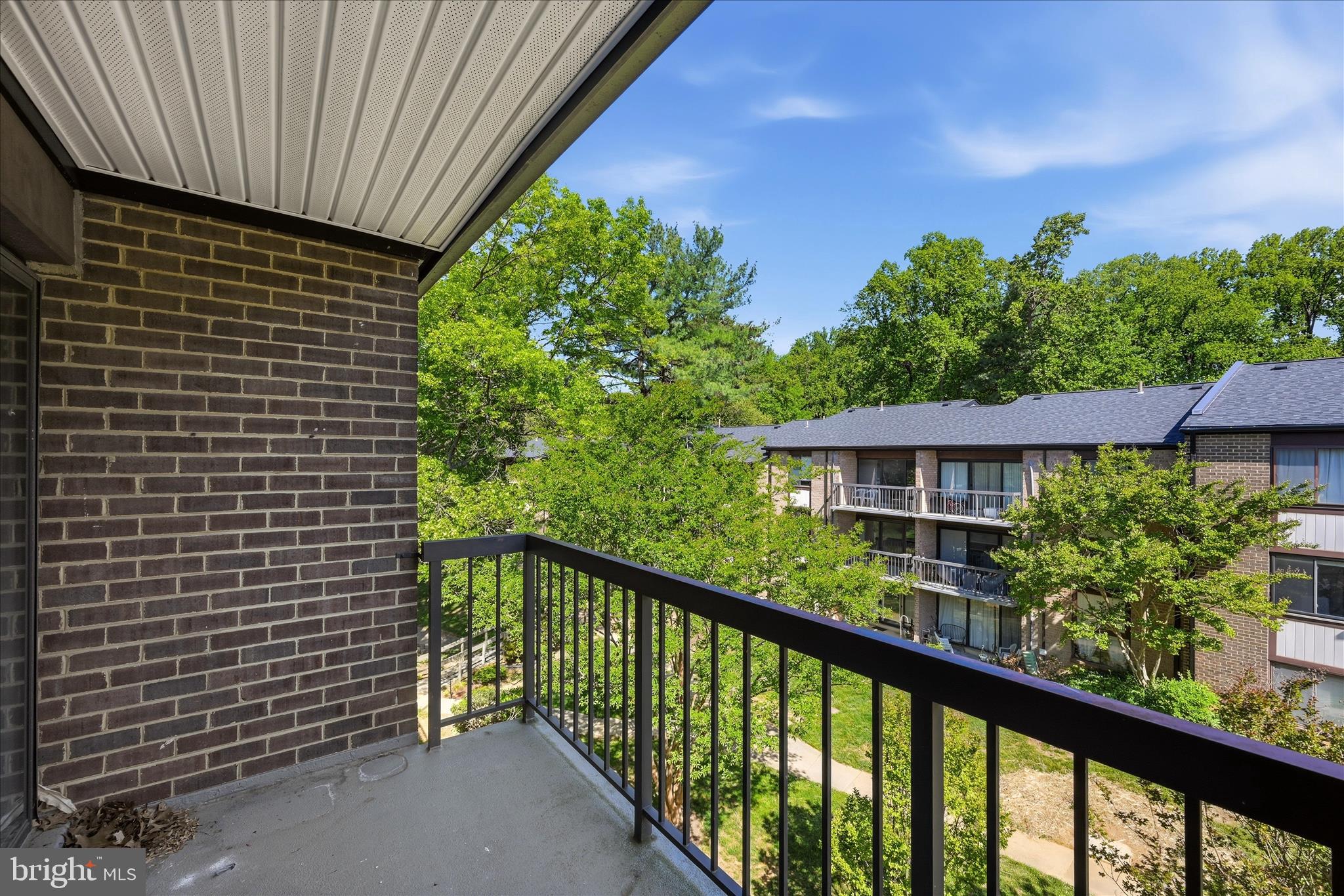 HAWTHORNE VILLAGE - Residential