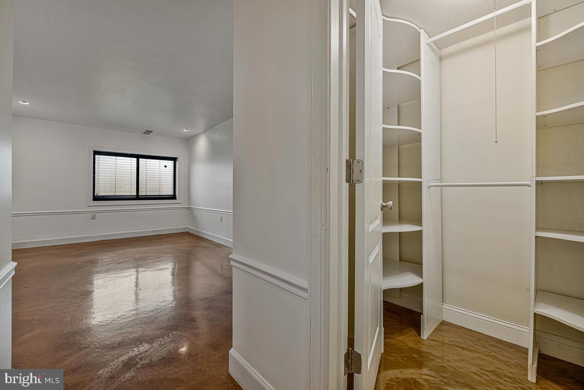 WESTWOOD PARK - Residential