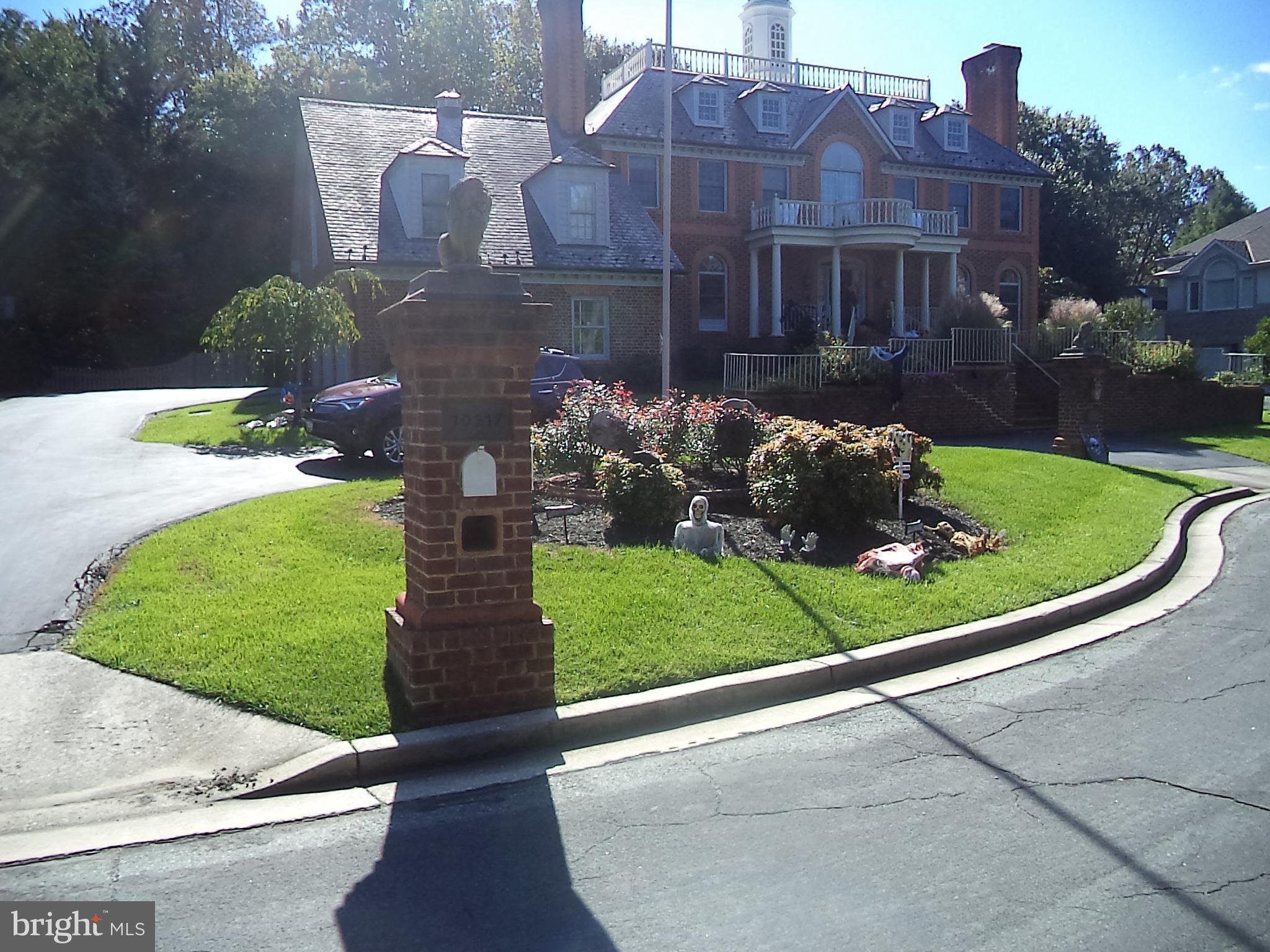 POTOMAC OUTSIDE - Land