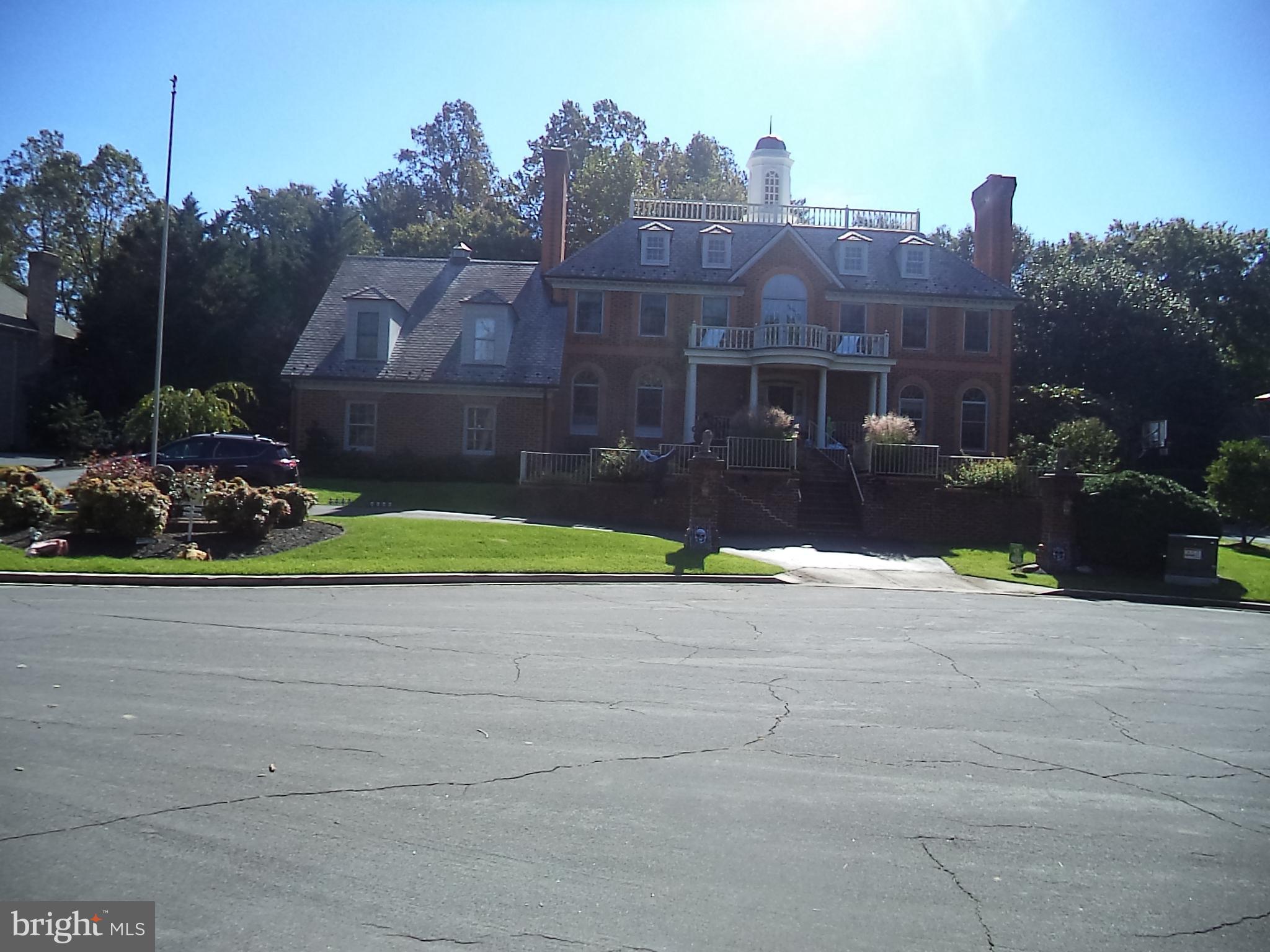 POTOMAC OUTSIDE - Land