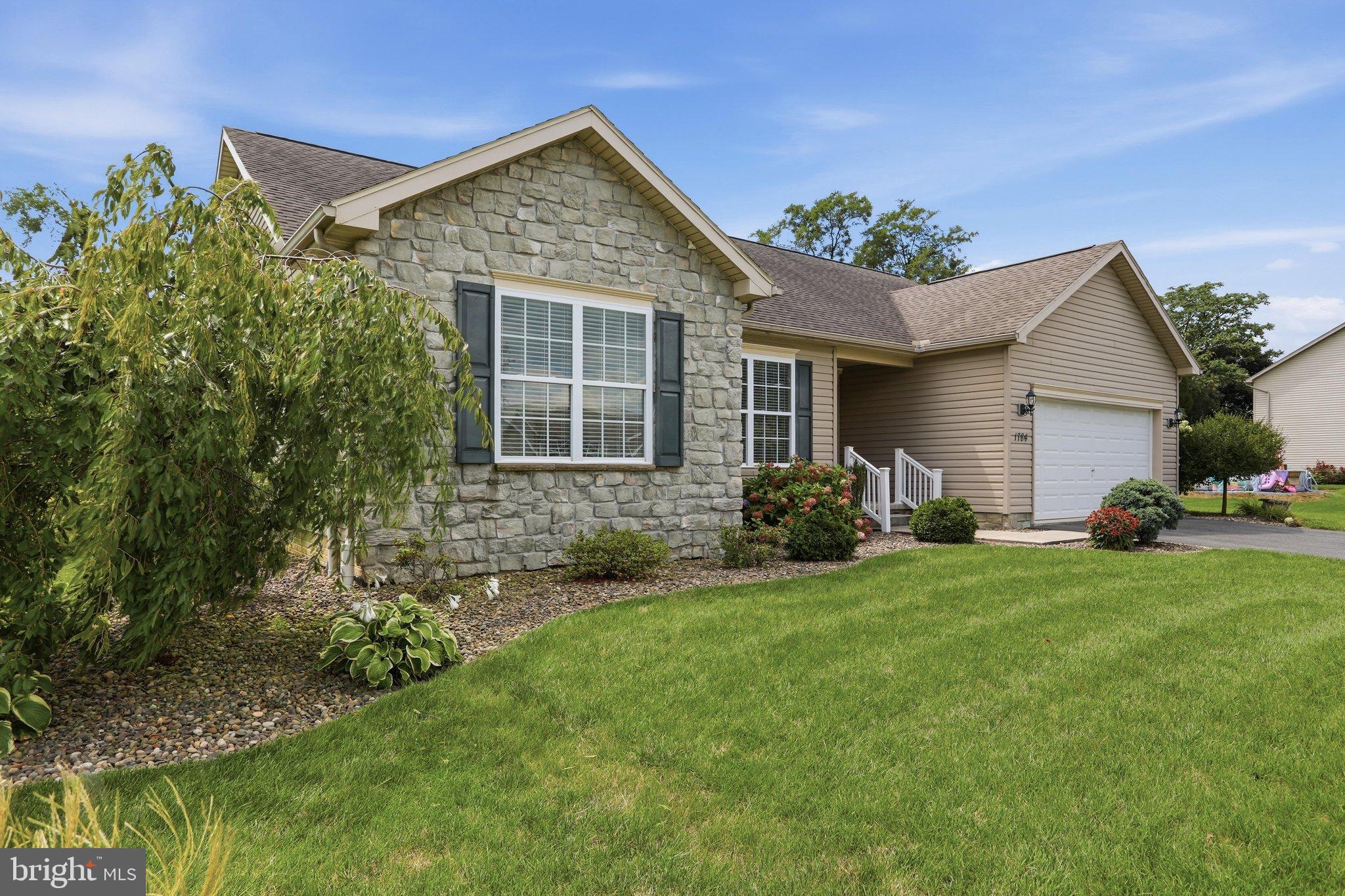1784 FALCON LANE