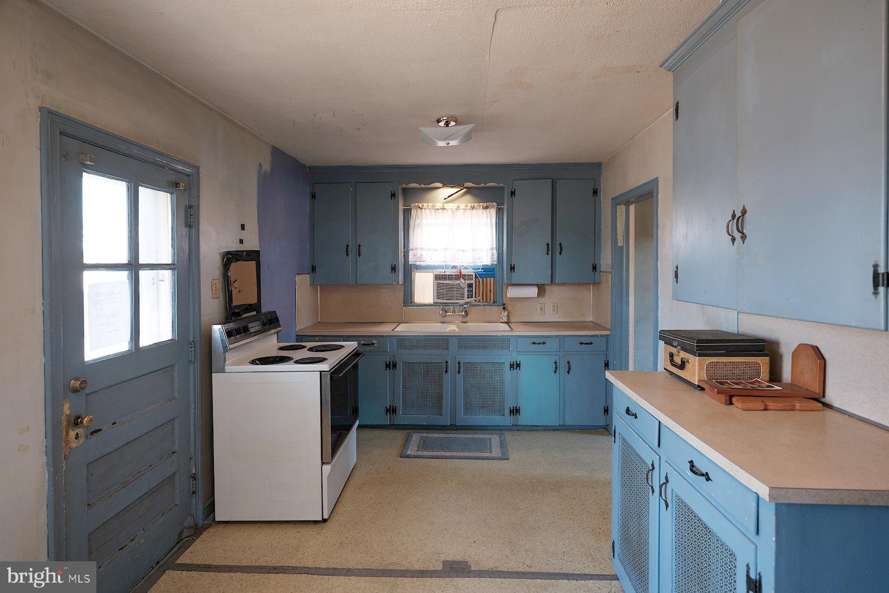 NORTH HAGERSTOWN - Residential