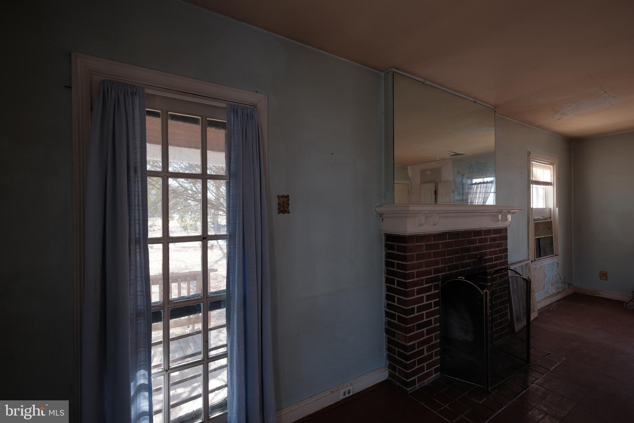 NORTH HAGERSTOWN - Residential