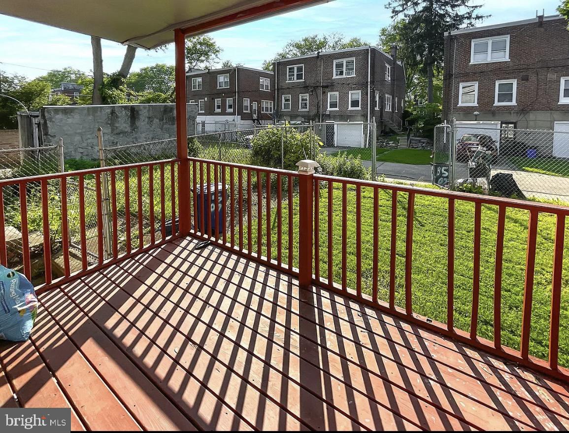 WEST OAK LANE - Residential