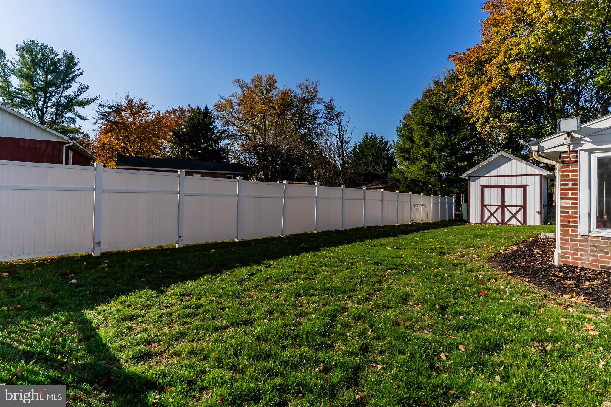 MEETING HOUSE HEIGHTS - Residential