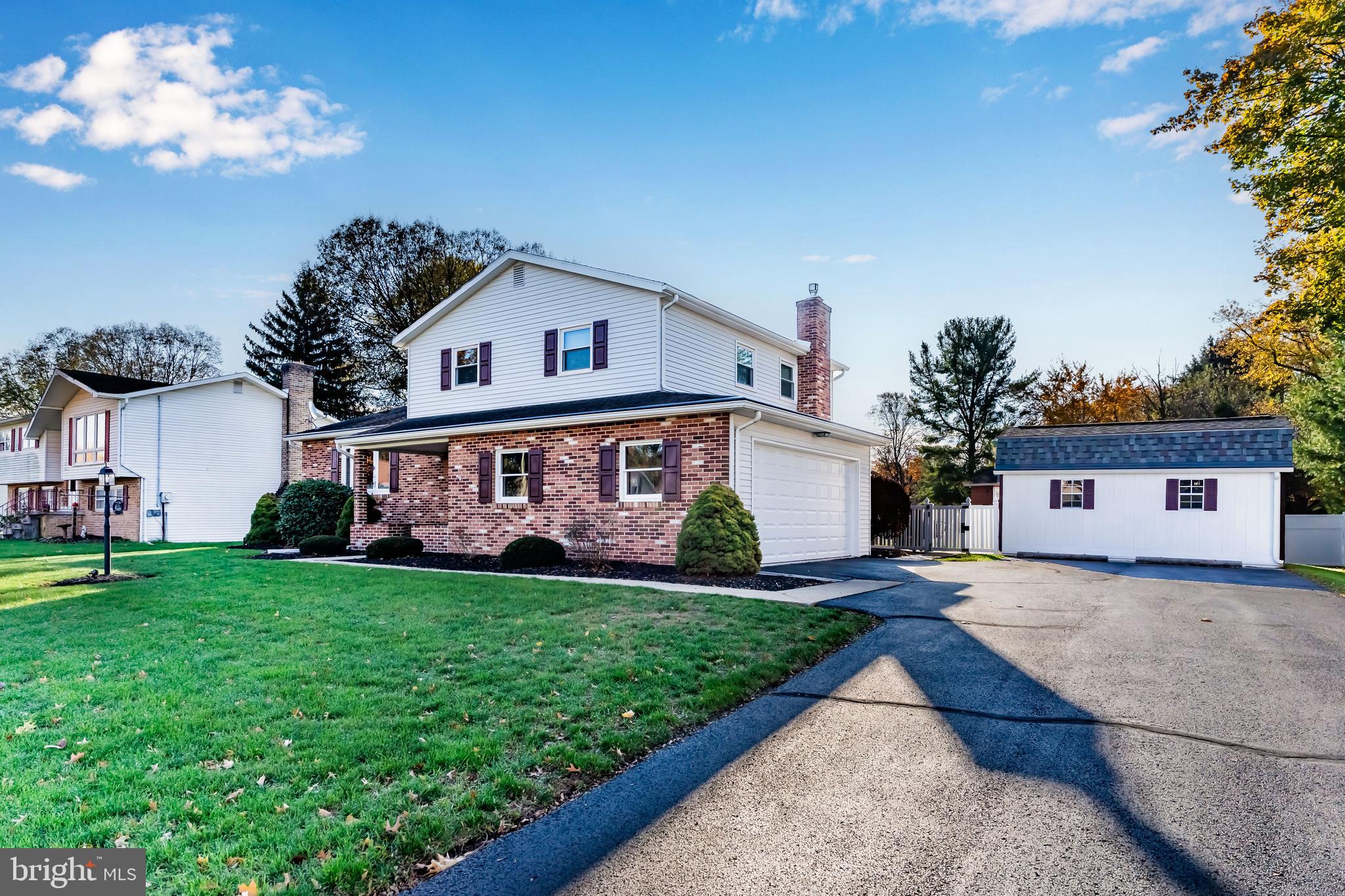 MEETING HOUSE HEIGHTS - Residential