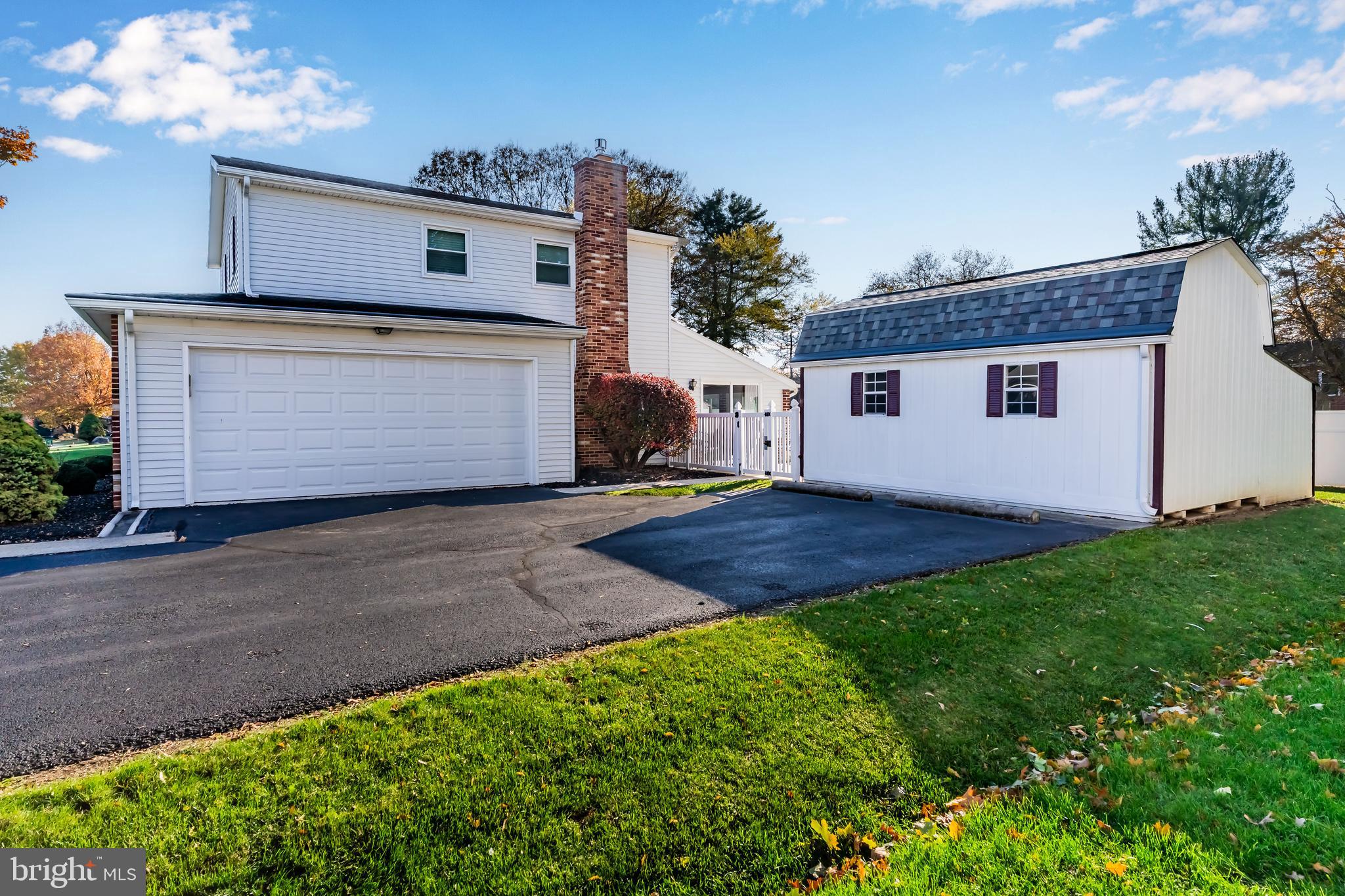 MEETING HOUSE HEIGHTS - Residential