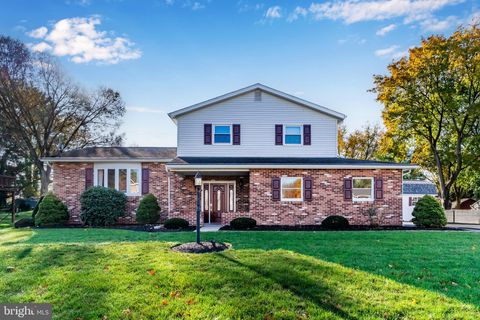 924 FORBES ROAD CARLISLE PA 17013