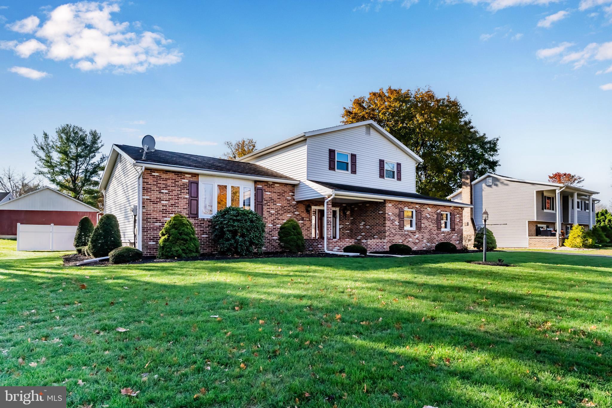 MEETING HOUSE HEIGHTS - Residential