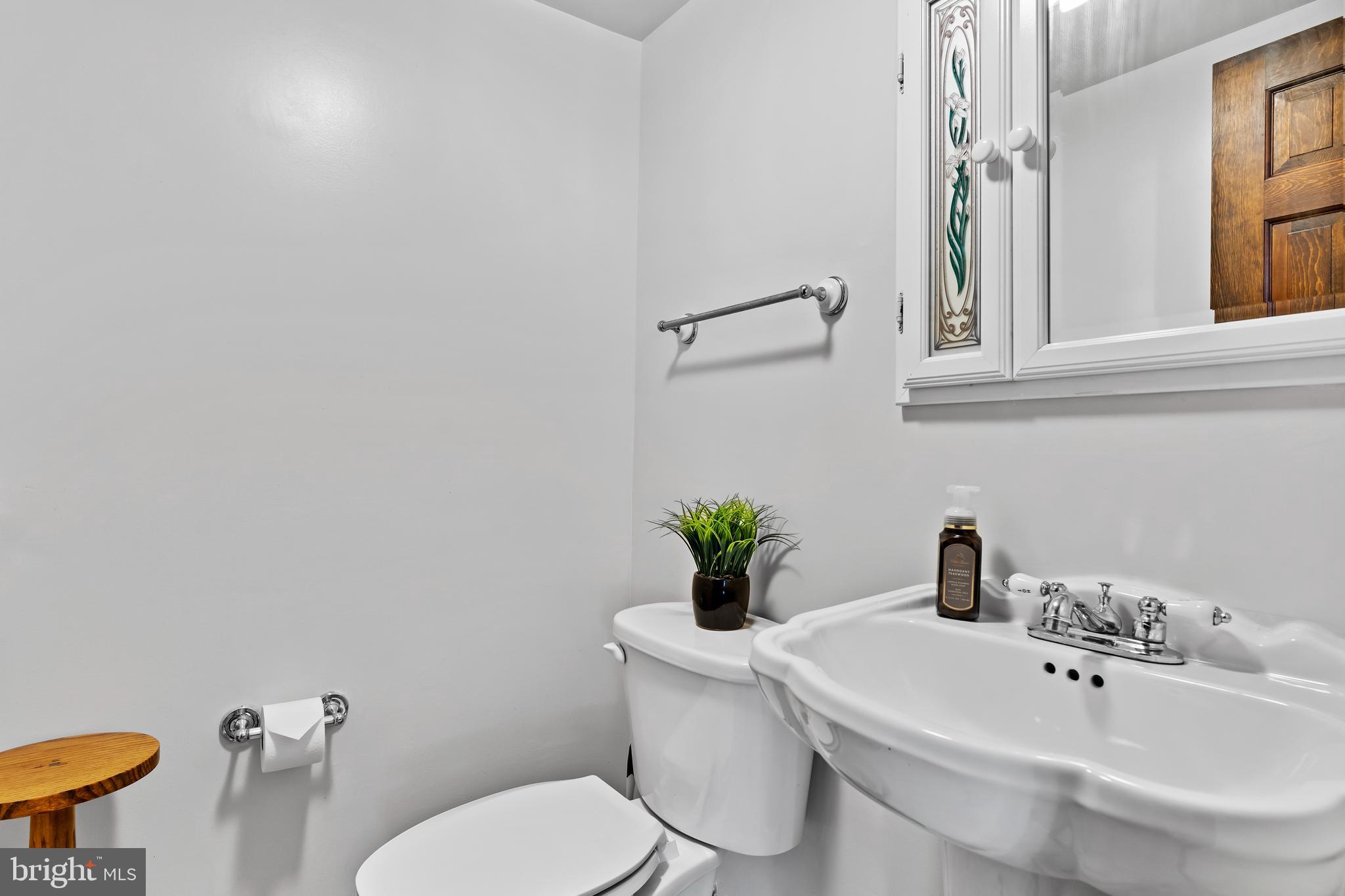 MEETING HOUSE HEIGHTS - Residential