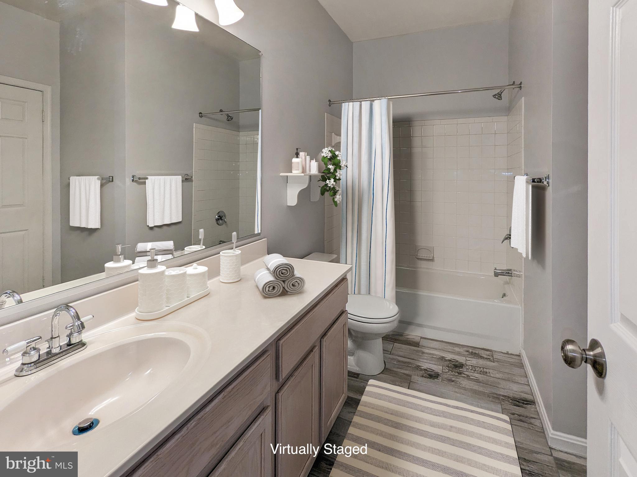 BRISTOL PARK - Residential