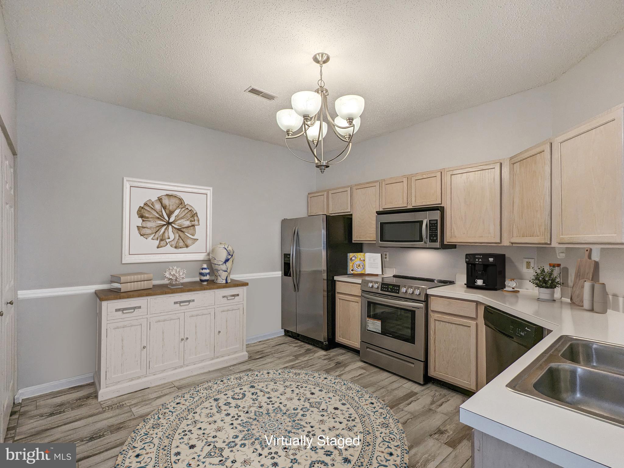 BRISTOL PARK - Residential