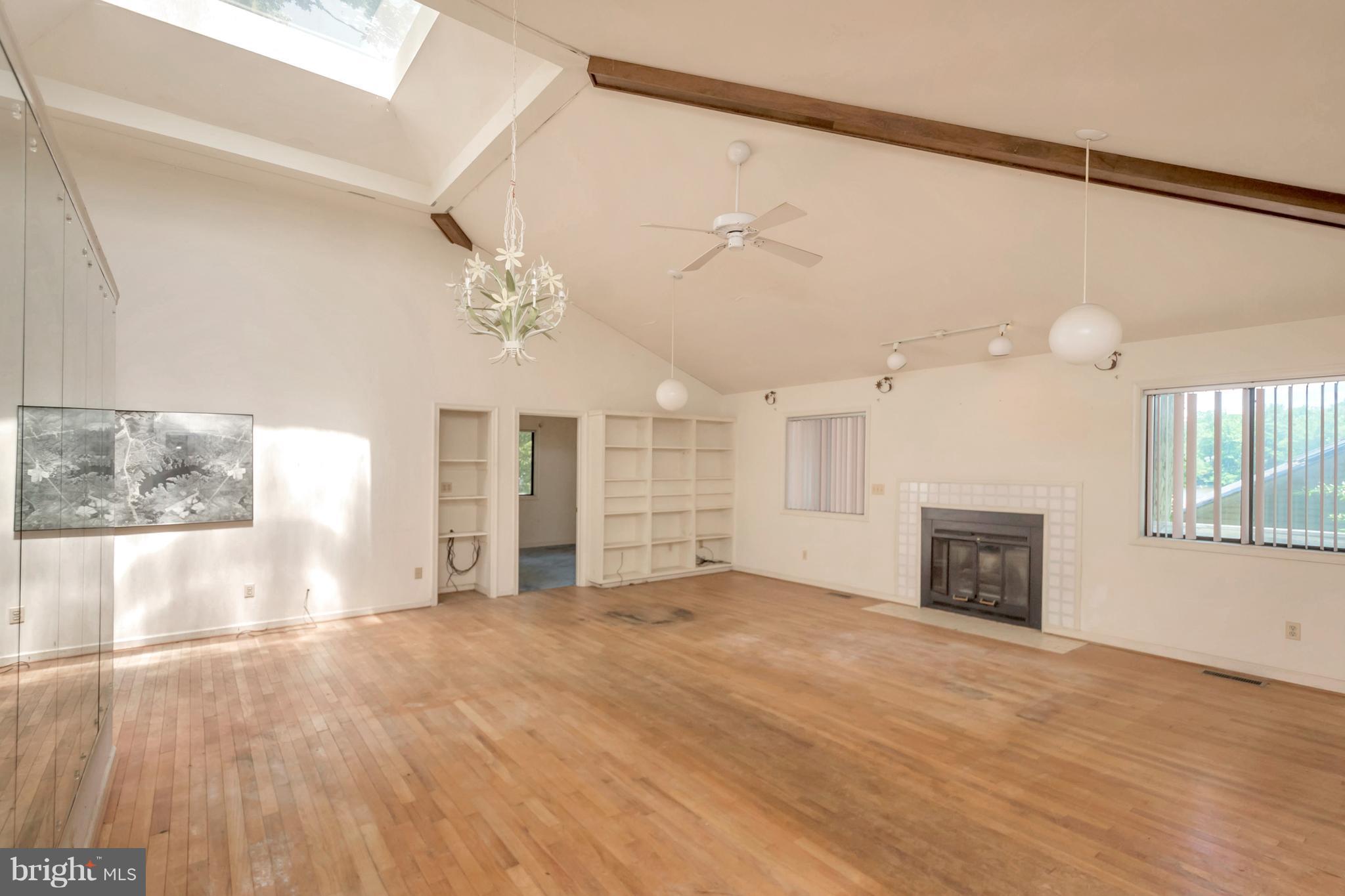 LAKE OF THE WOODS - Residential