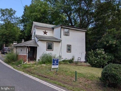 Photo of 1002 Dellville Road, DUNCANNON, PA 17020 (MLS # PAPY2009644)