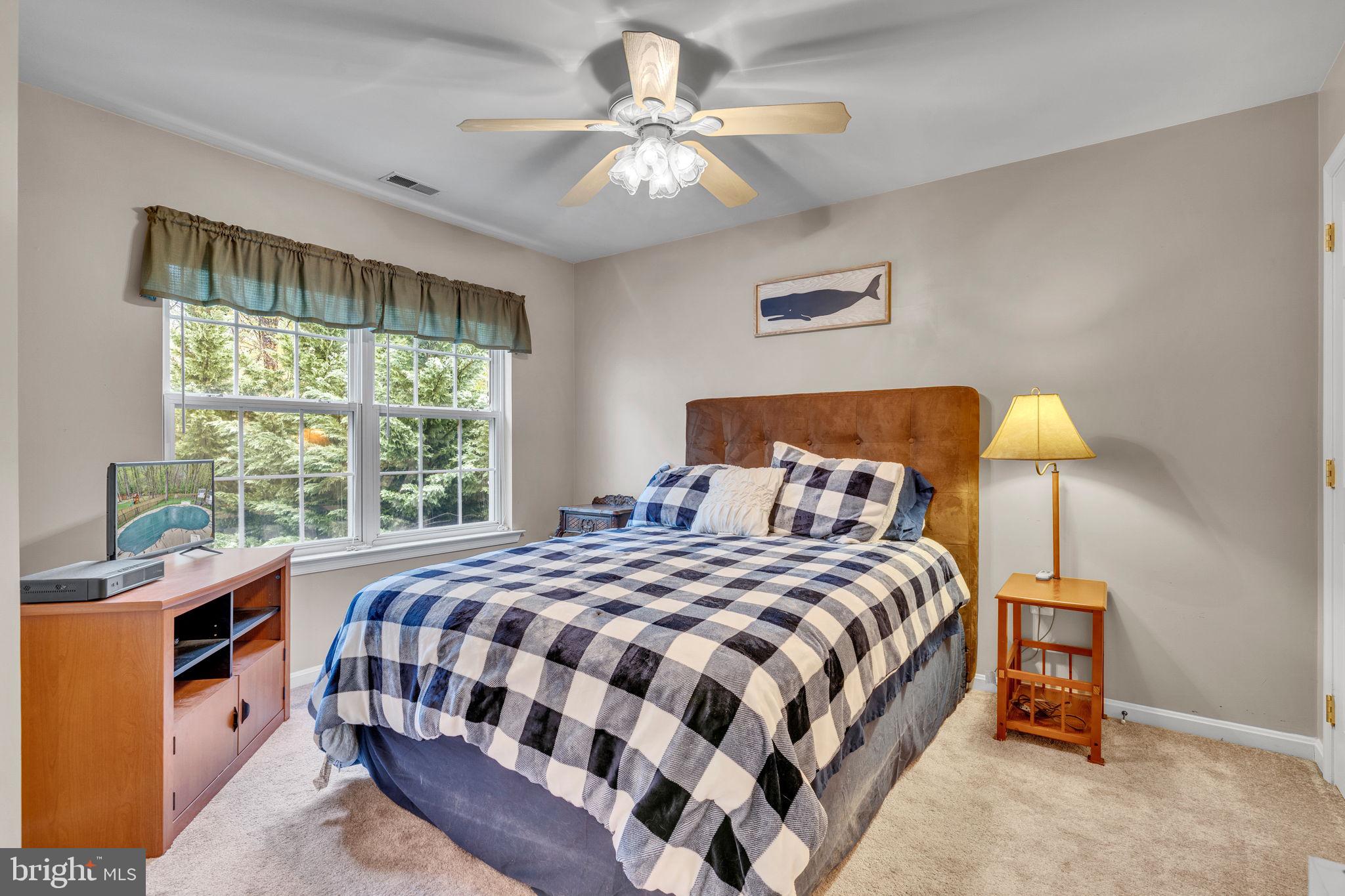 KINGS GRANT - Residential