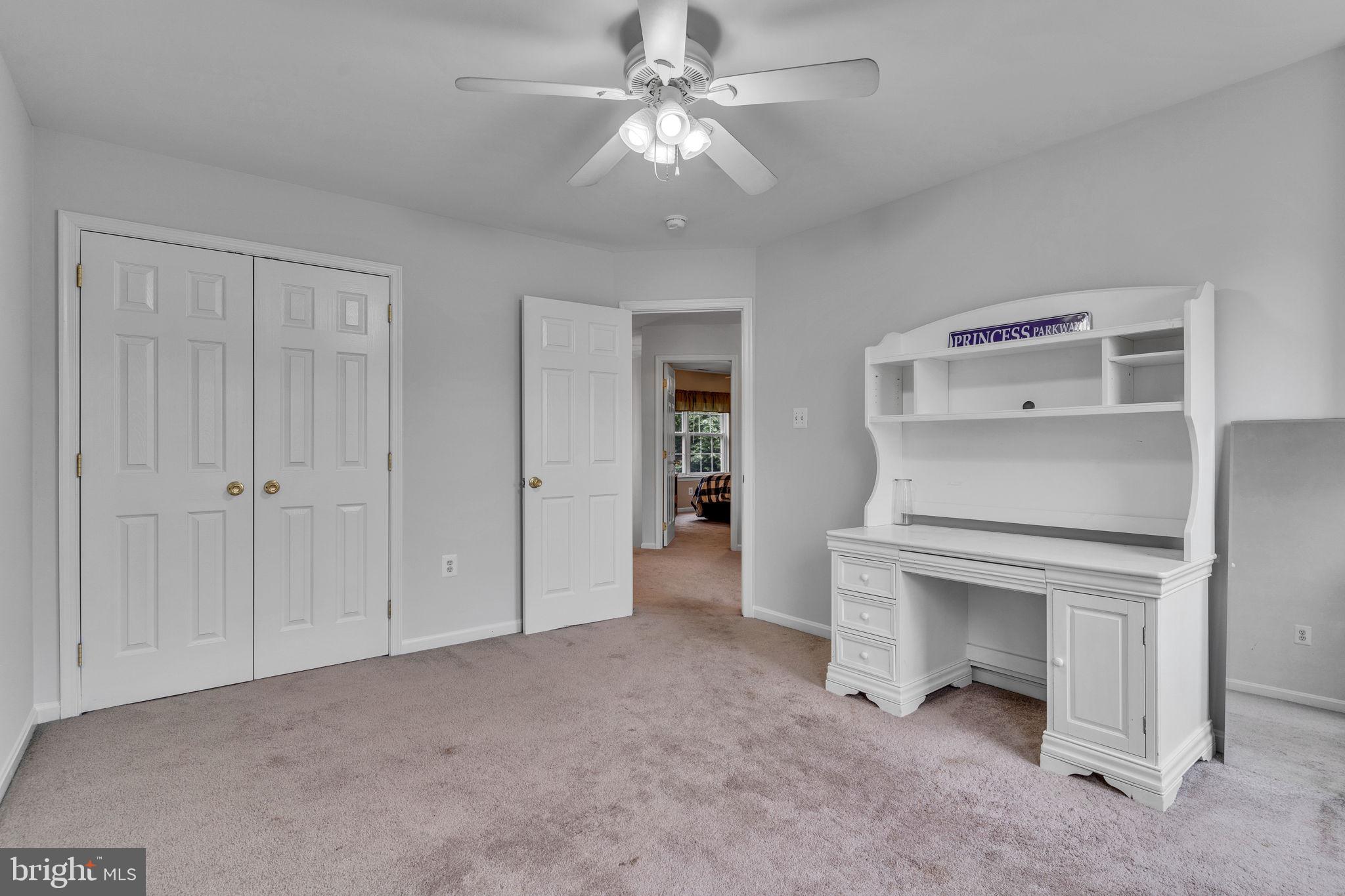 KINGS GRANT - Residential